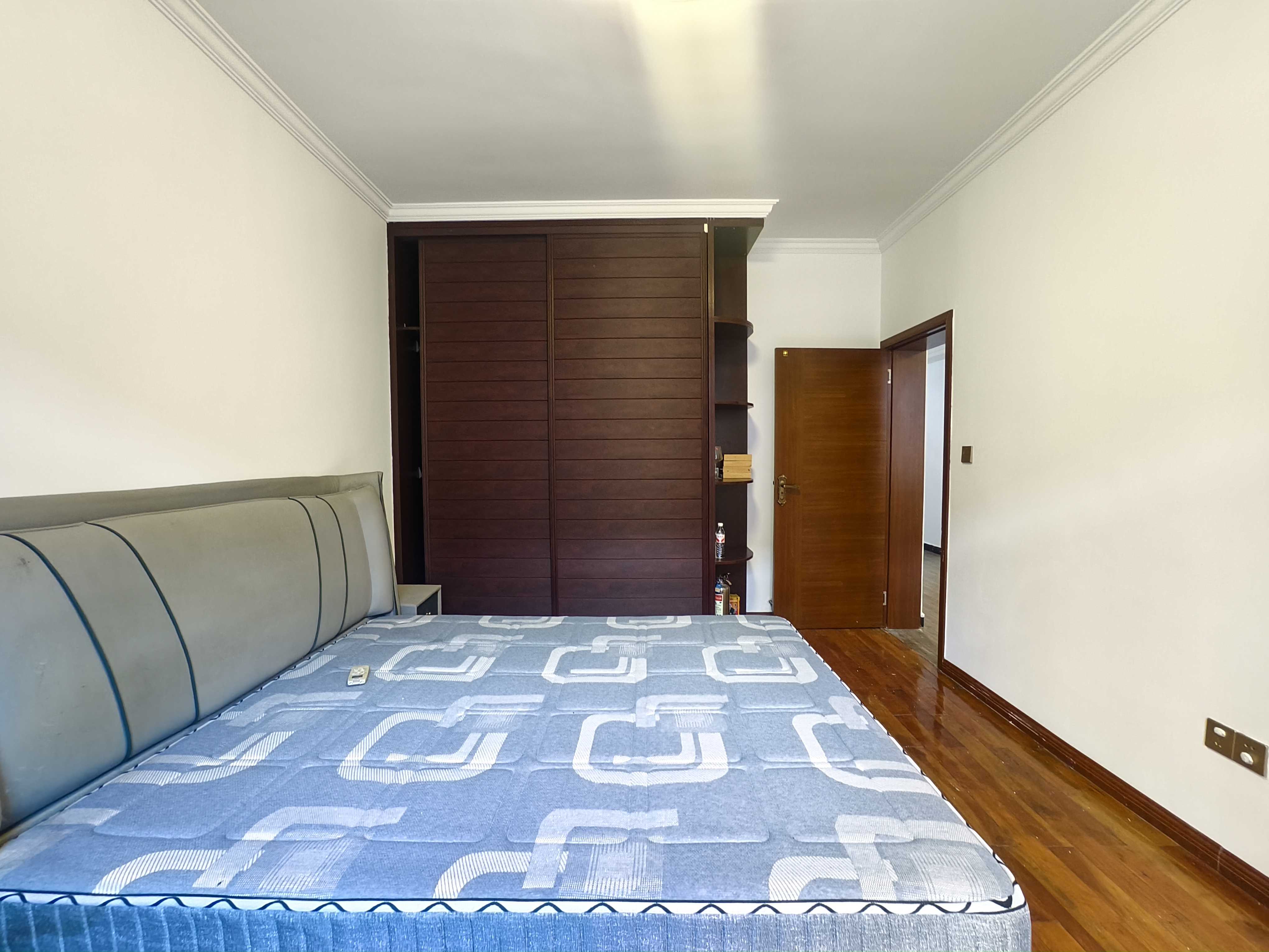 区检察院宿舍  3室2厅1卫    55.8万户型图