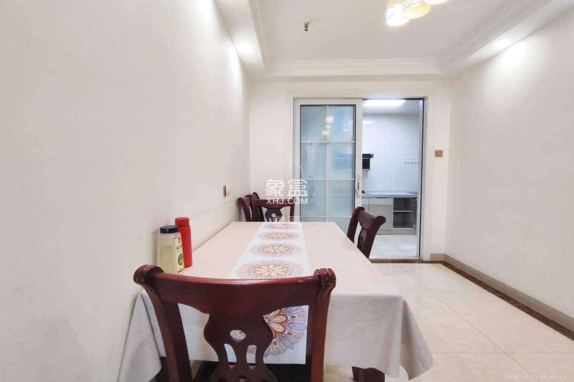 北辰三角洲E4区 3室2厅1卫 2800.0元/月 北辰三角洲E4区 3室2厅1卫 2800.0元/月室内图