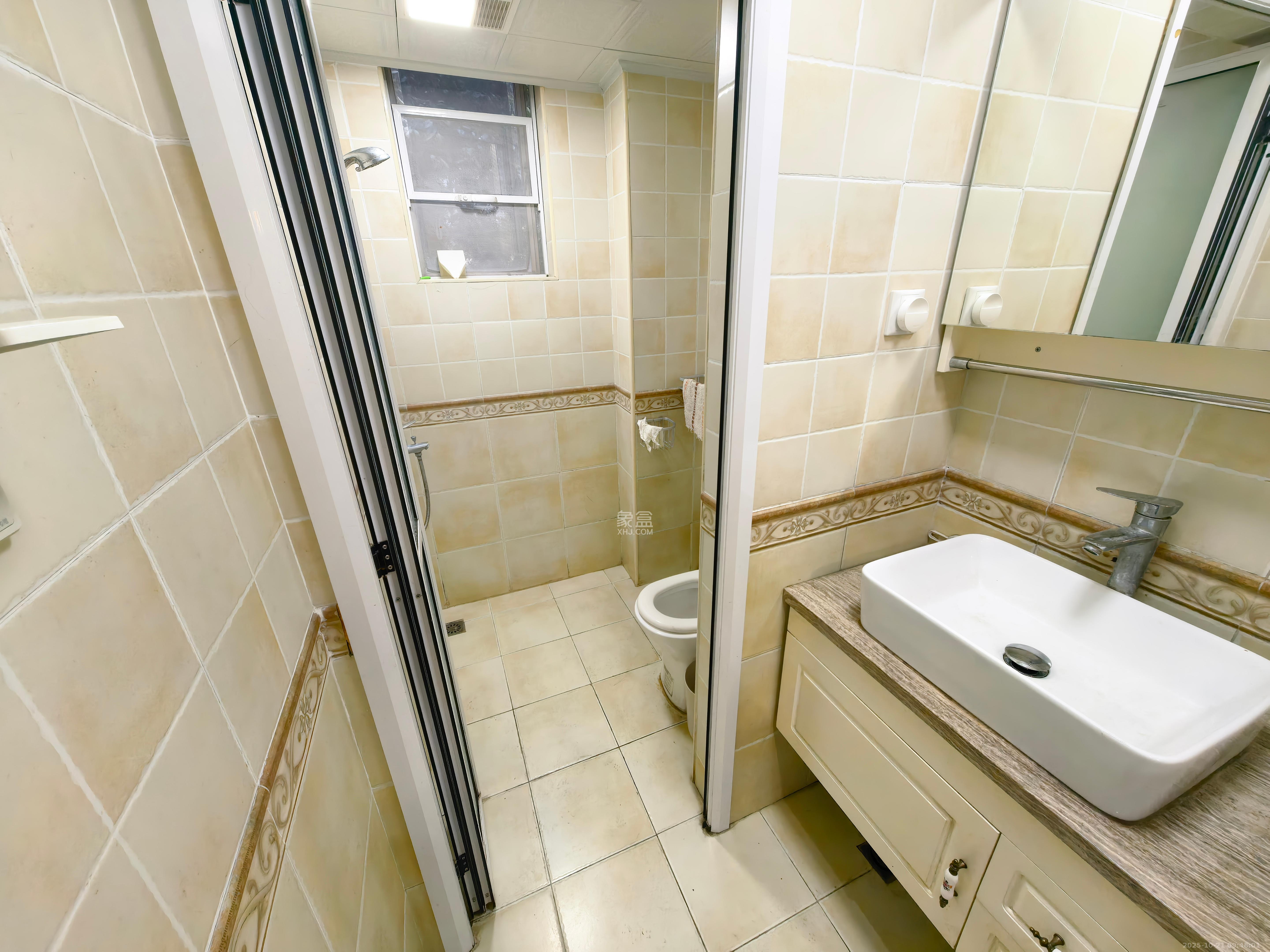 一心花苑  2室1厅1卫    2600.0元/月室内图