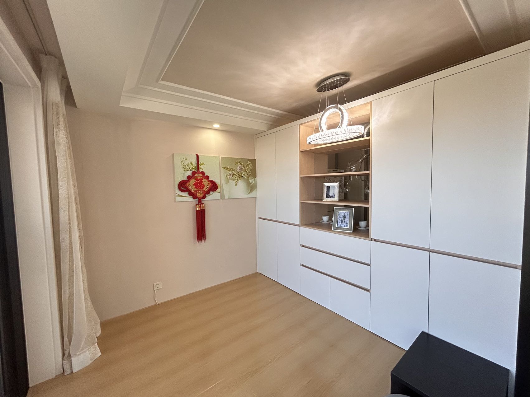 海域阳光(一二期)  3室2厅2卫    3000.0元/月 海域阳光(一二期)  3室2厅2卫    3000.0元/月室内图