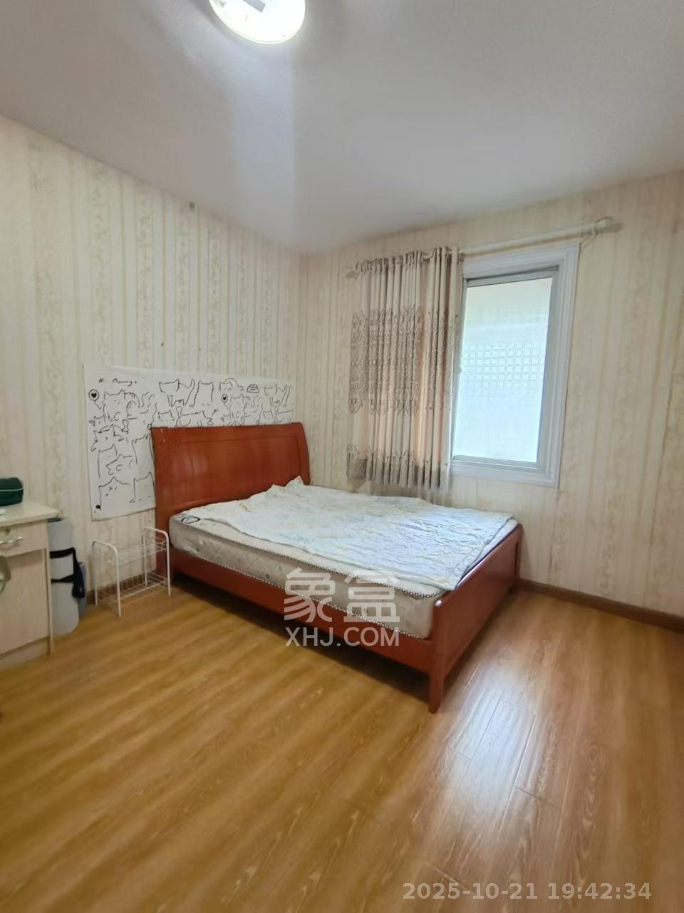 中国铝业单位宿舍  3室1厅1卫    2100.0元/月 中国铝业单位宿舍  3室1厅1卫    2100.0元/月室内图