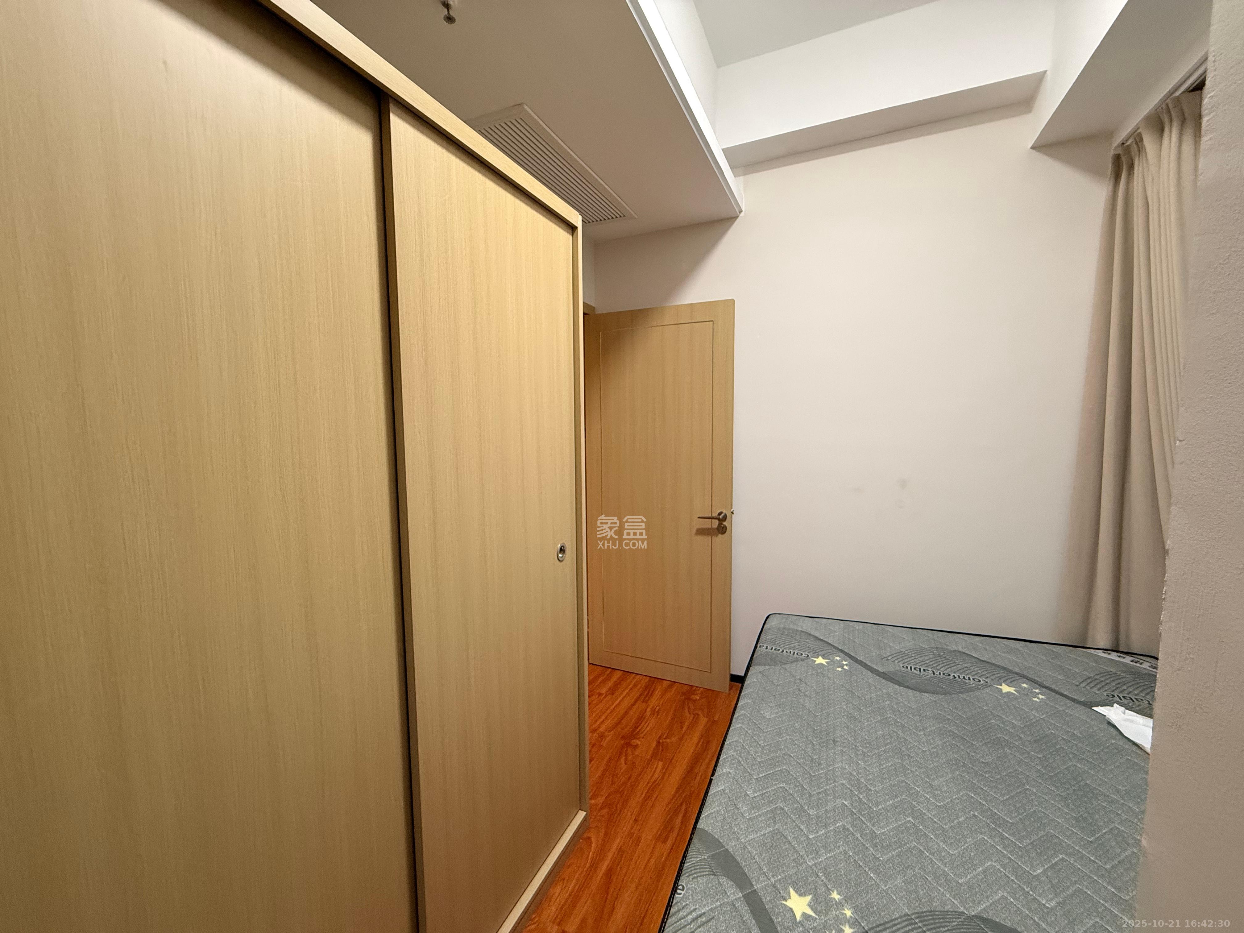 恒大珺悦府  2室2厅1卫    2300.0元/月室内图