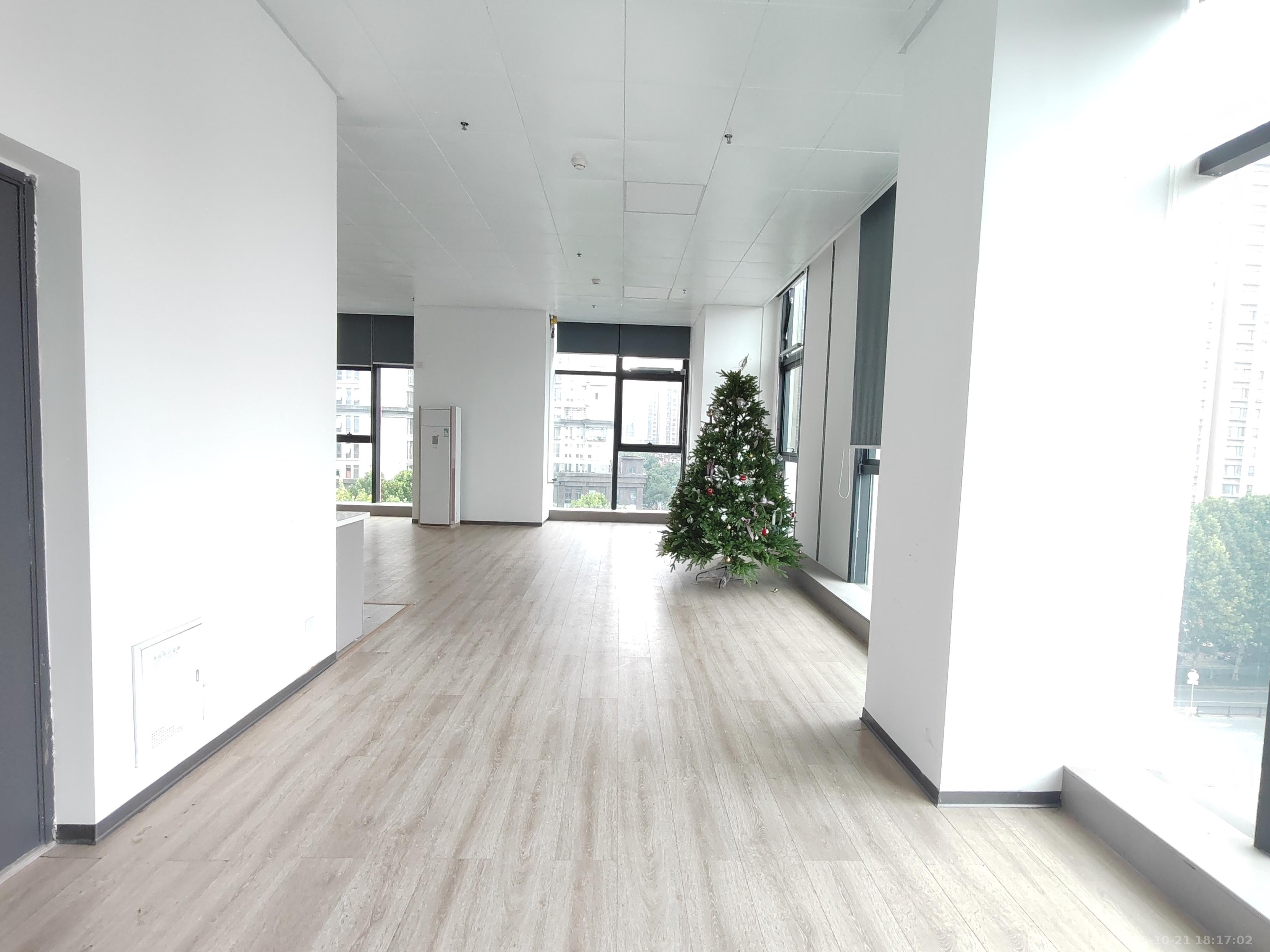 广大商务大厦  1室1厅1卫    3680.0元/月室内图