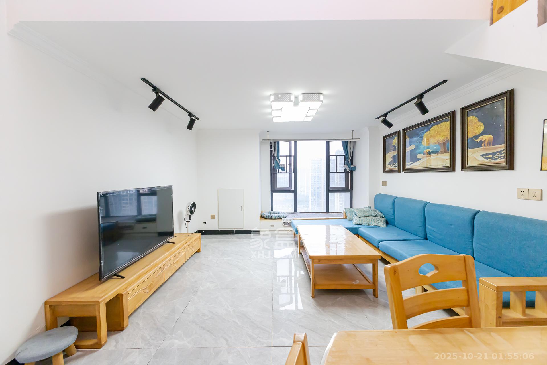 嘉宇银杉(嘉宇西苑) 1室0厅0卫 29.8万 嘉宇银杉(嘉宇西苑) 1室0厅0卫 29.8万客厅