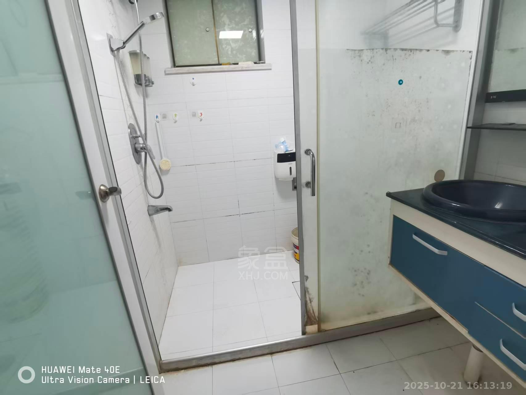 城市风景  2室1厅1卫    1500.0元/月室内图