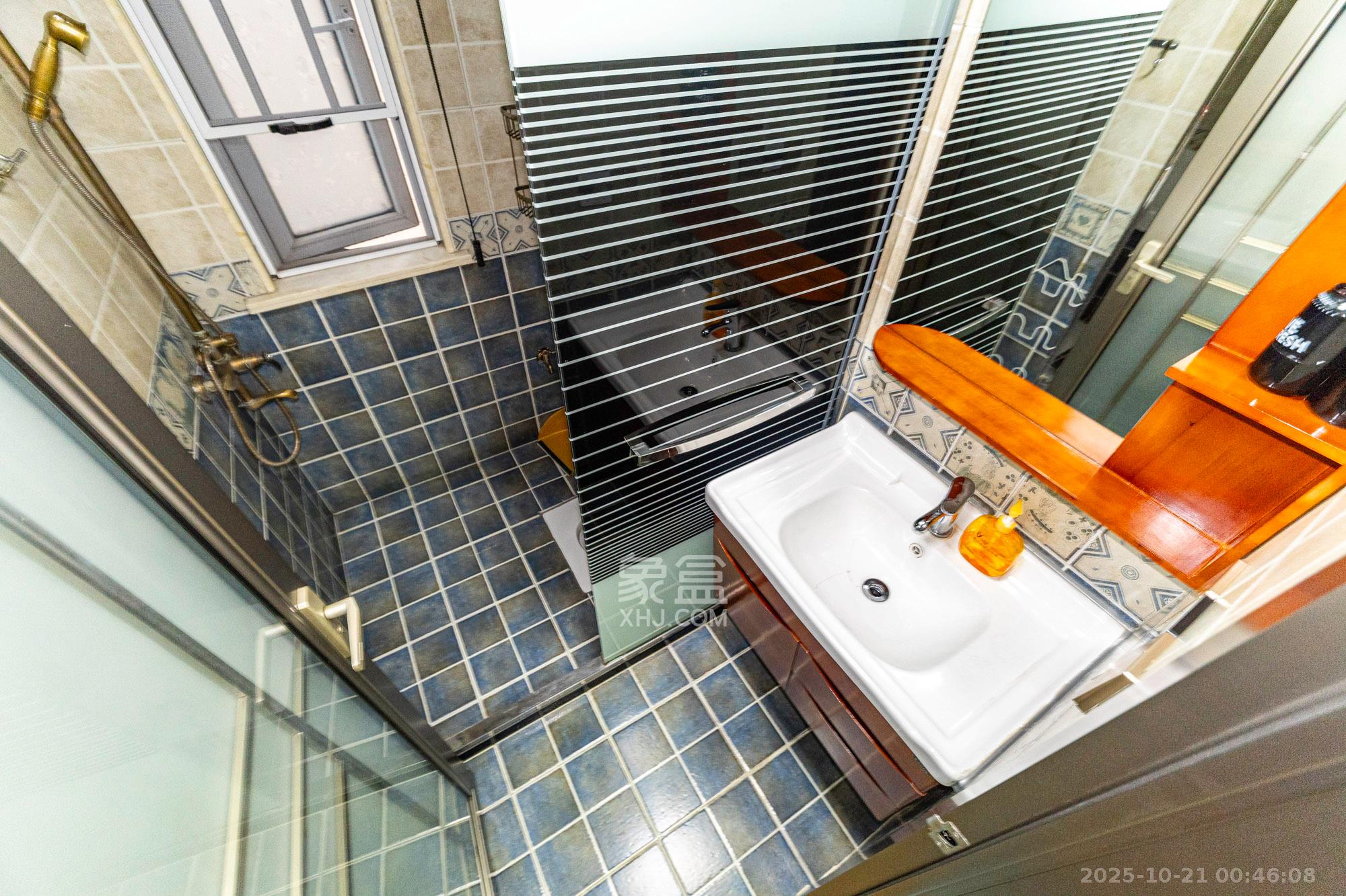 荣盛花语城  3室2厅1卫    66.0万卫生间