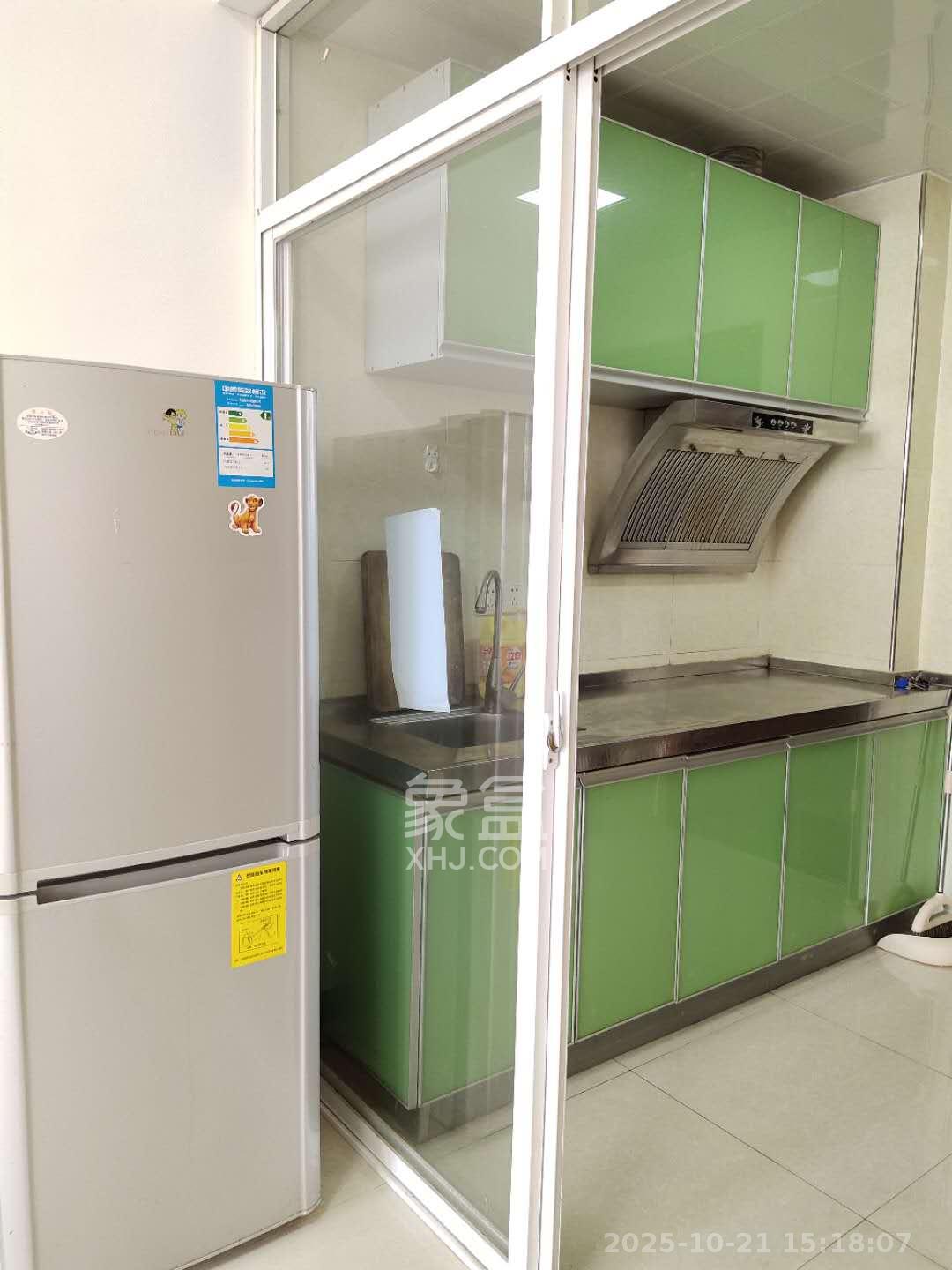 长房时代城  1室1厅1卫    1400.0元/月