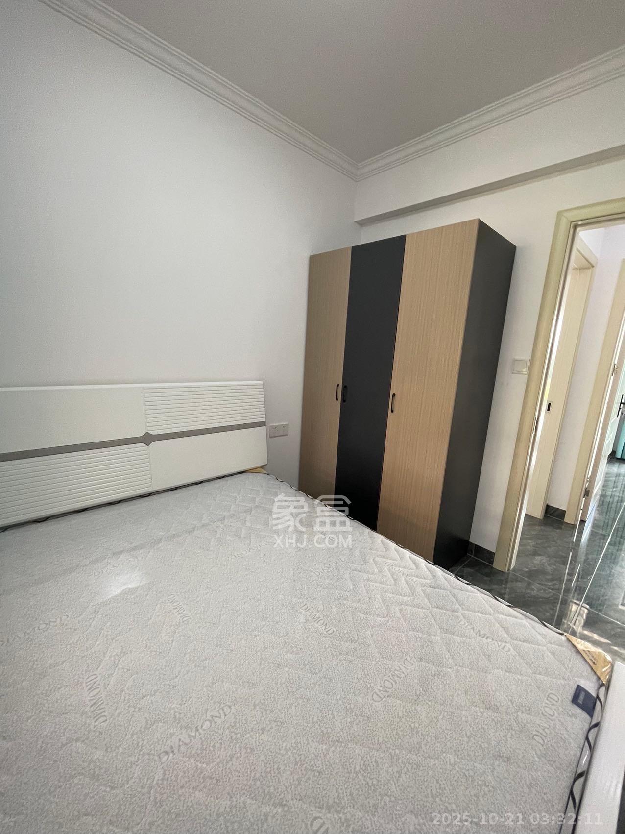 卓越浅水湾  3室2厅2卫    2600.0元/月室内图