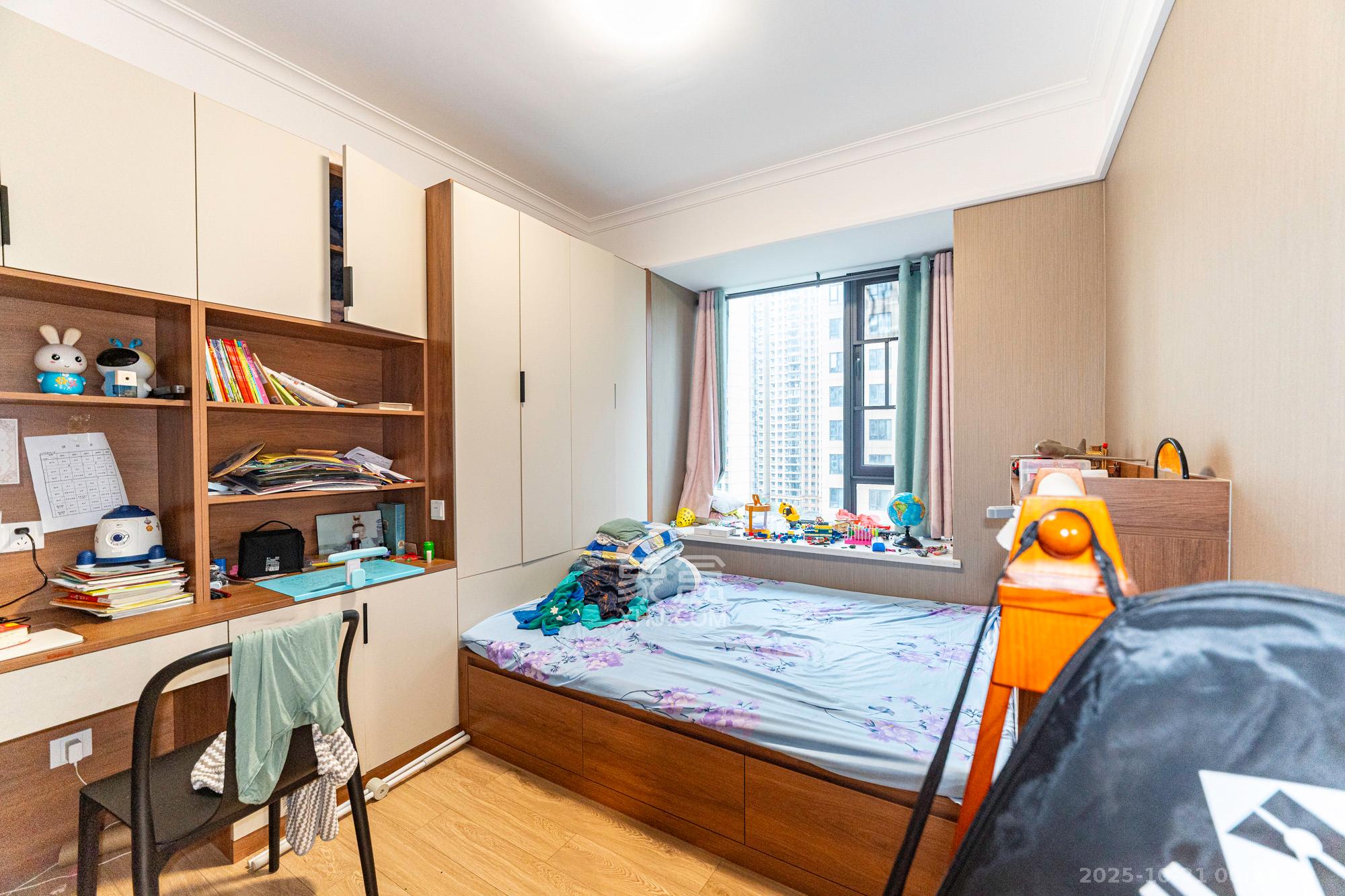 运达锦绣广场  3室2厅1卫    115.0万 运达锦绣广场  3室2厅1卫    115.0万卧室