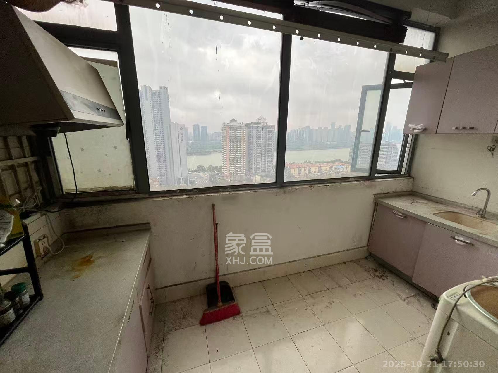 上城金都 1室1厅1卫 1700.0元/月 上城金都 1室1厅1卫 1700.0元/月室内图