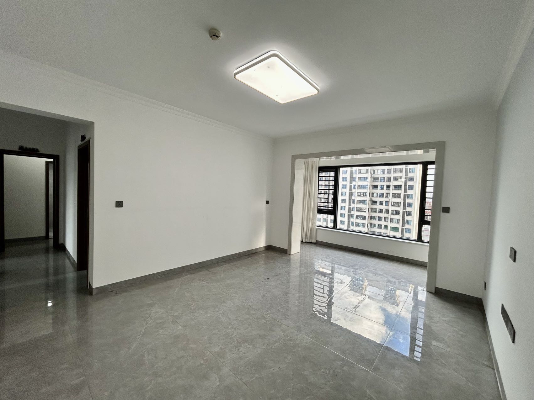 金城新天地  3室2厅1卫    3700.0元/月室内图