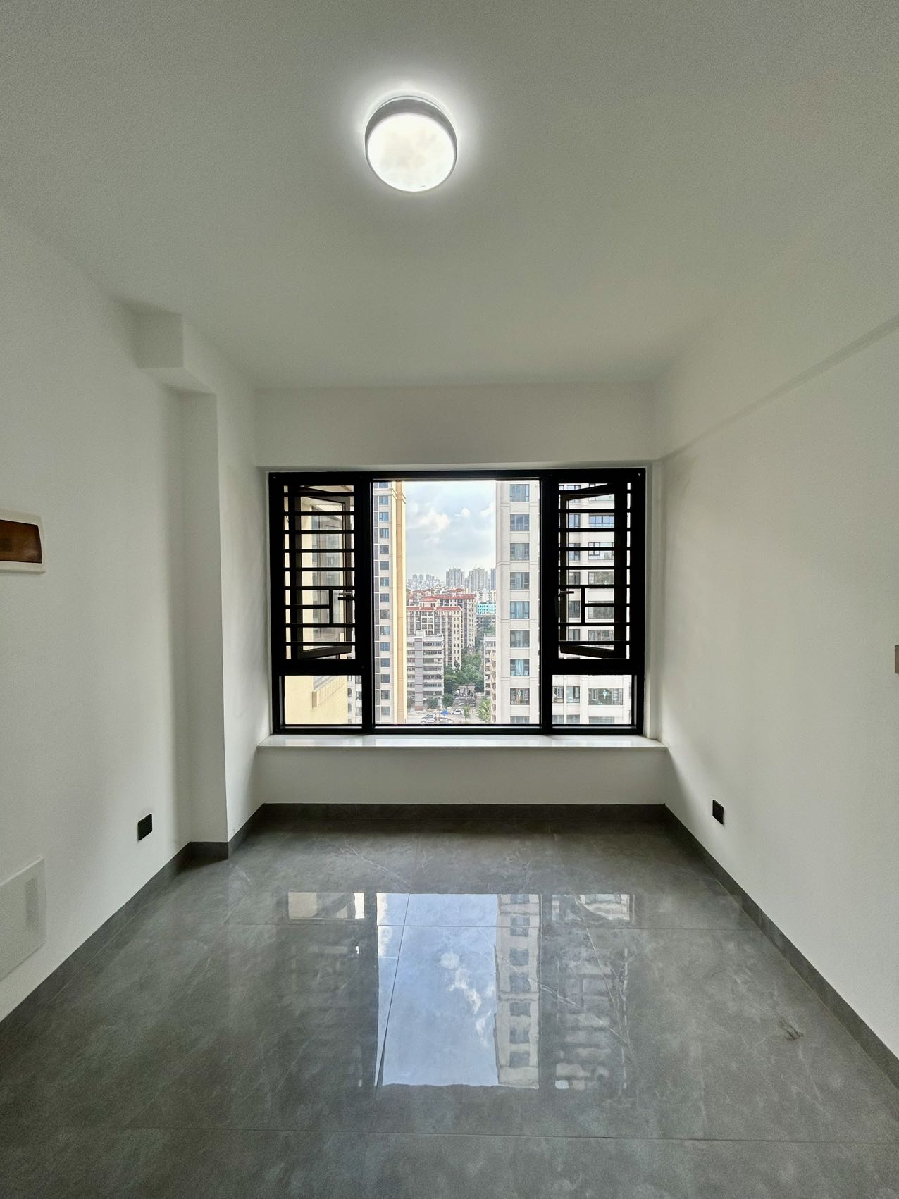 金城新天地  3室2厅1卫    3700.0元/月室内图