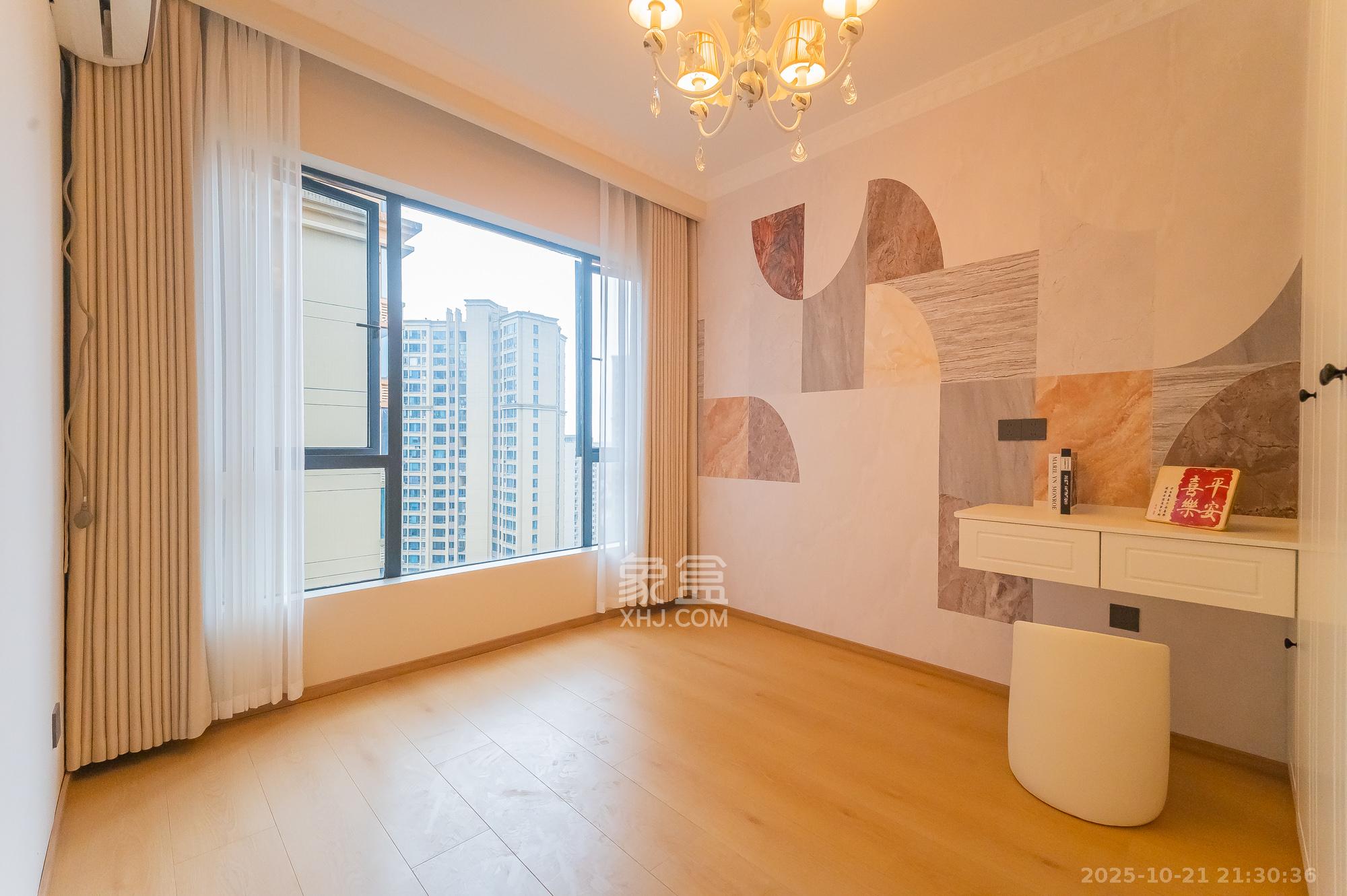 方略城市广场 3室2厅1卫 76.8万 方略城市广场 3室2厅1卫 76.8万卧室