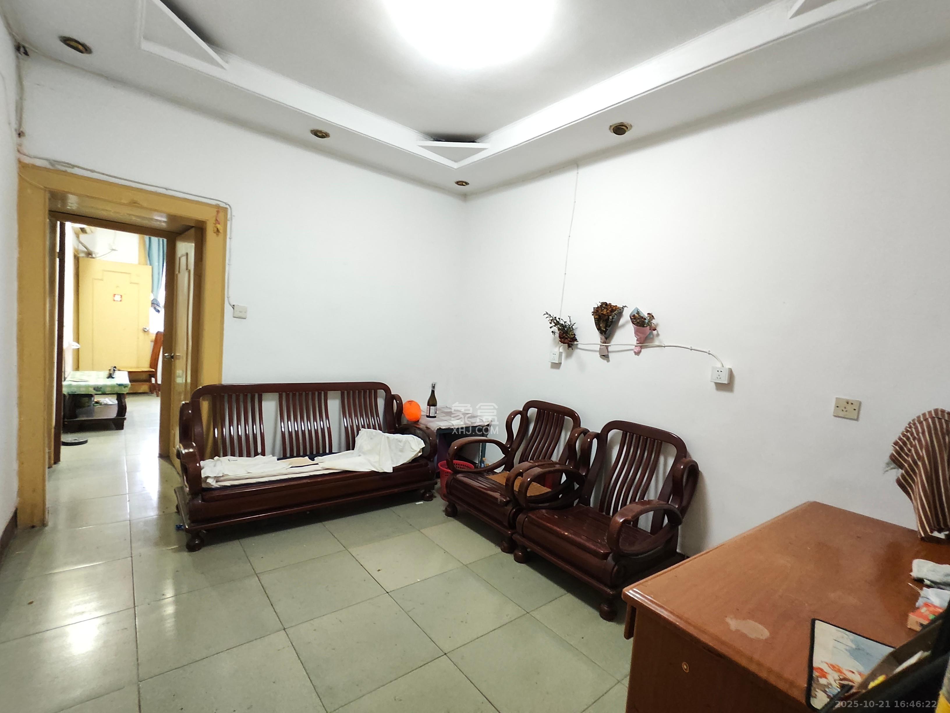 妹子山社区(曙光社区) 2室1厅1卫 1000.0元/月 妹子山社区(曙光社区) 2室1厅1卫 1000.0元/月室内图