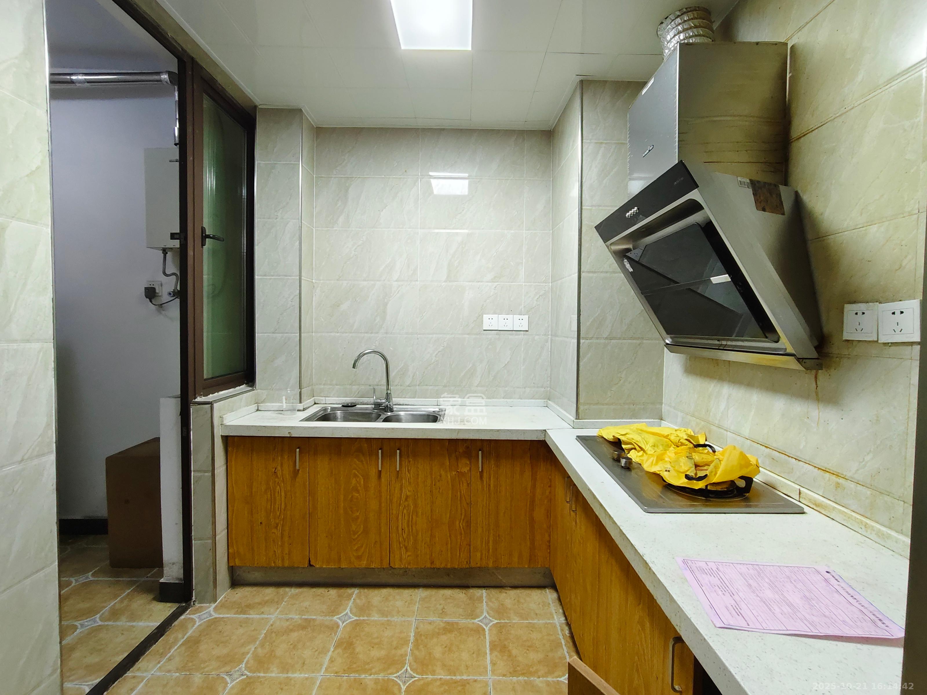 水渡家园  2室1厅1卫    1380.0元/月 水渡家园  2室1厅1卫    1380.0元/月室内图