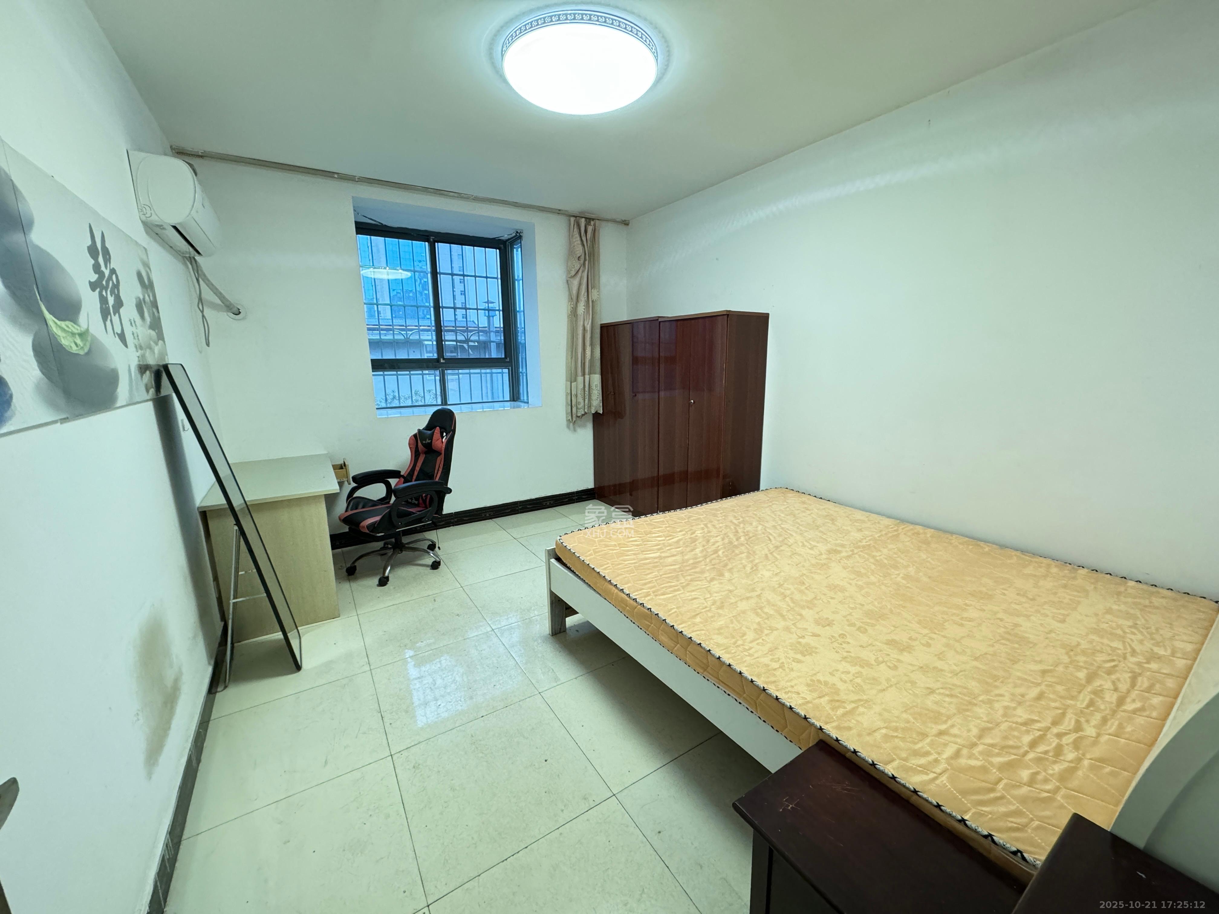 天峰名苑  2室2厅1卫    1900.0元/月室内图