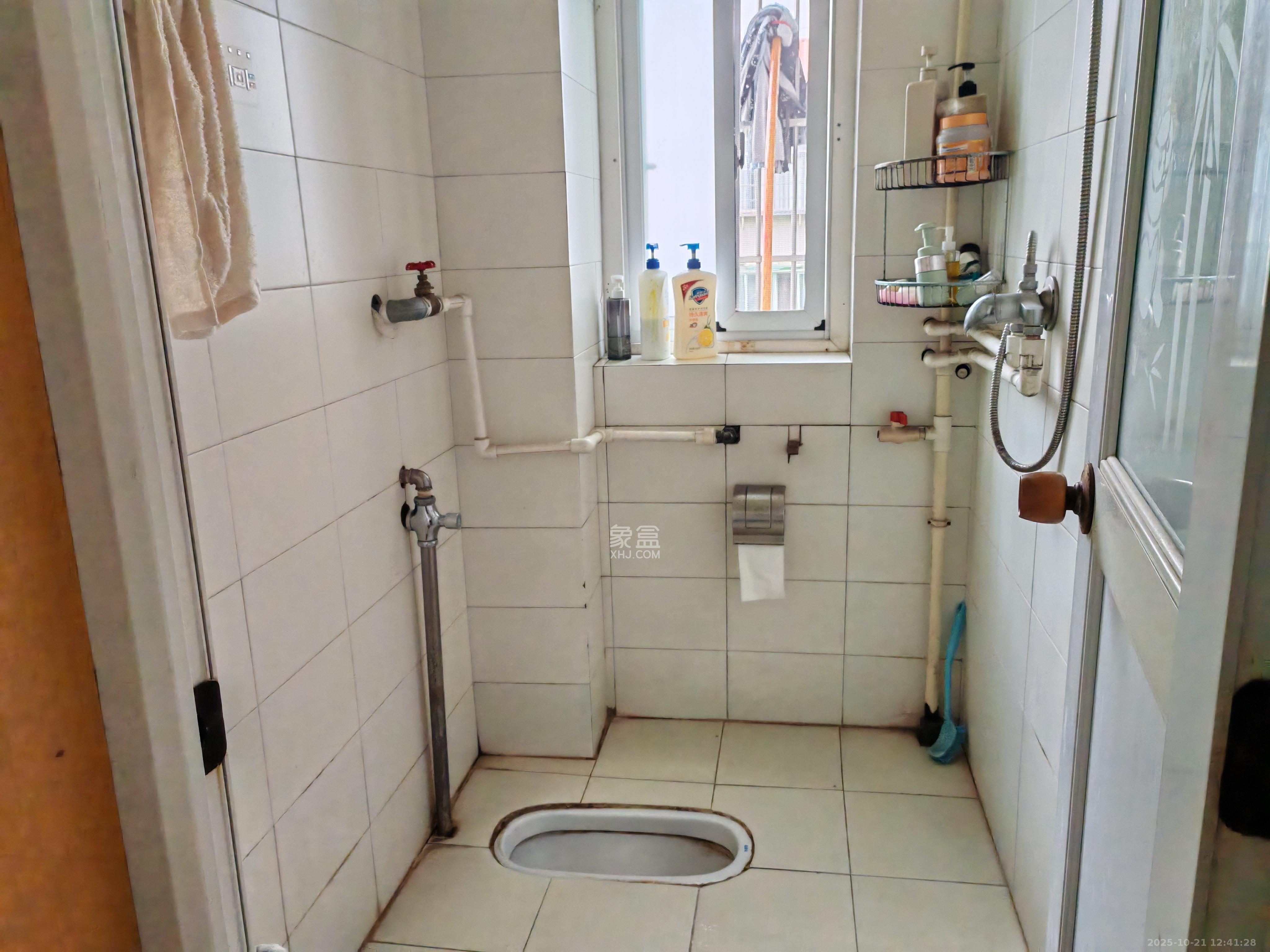 德政园  3室2厅2卫    2300.0元/月 德政园  3室2厅2卫    2300.0元/月室内图