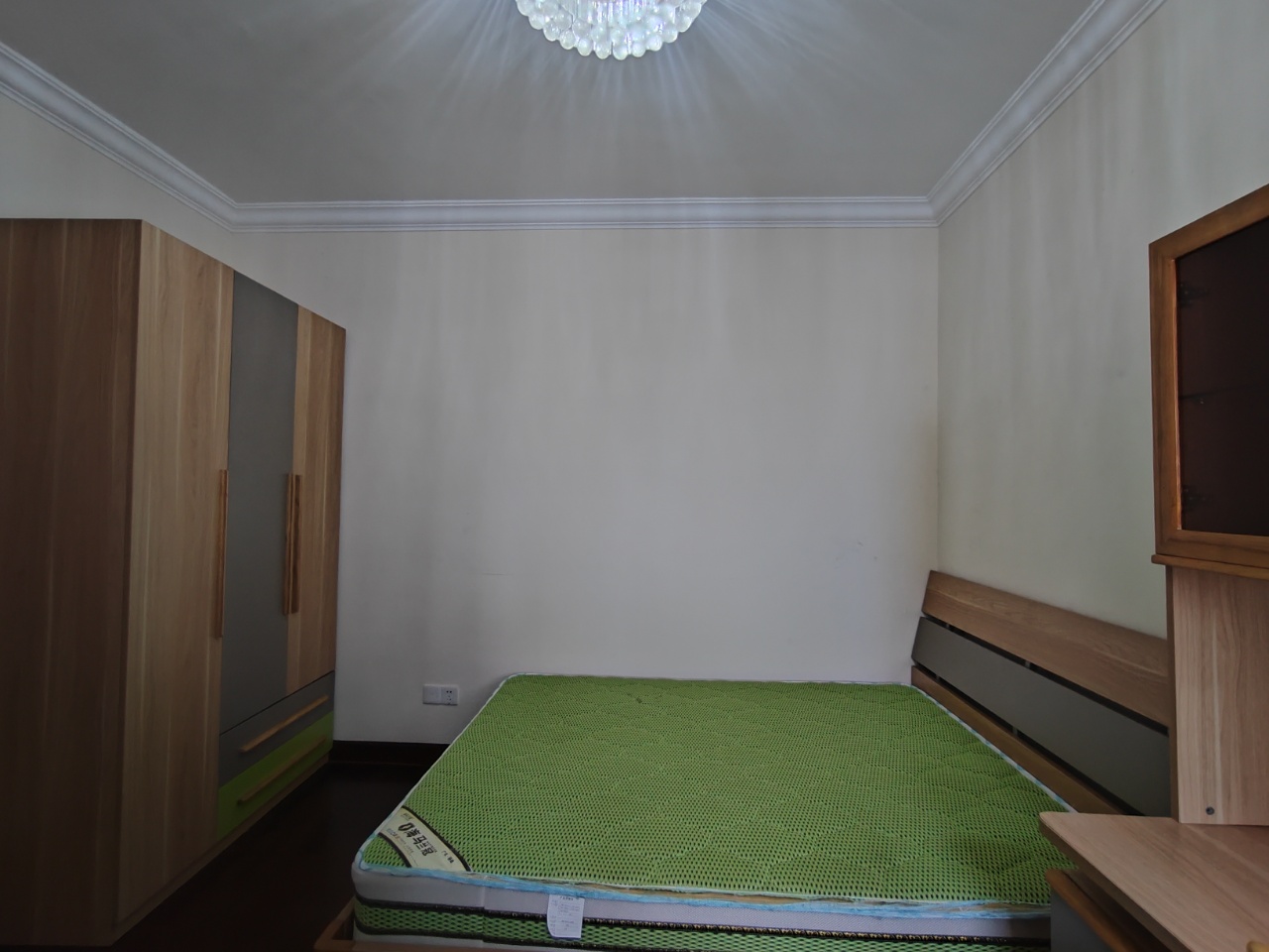 恒大外滩  2室2厅1卫    3000.0元/月 恒大外滩  2室2厅1卫    3000.0元/月室内图