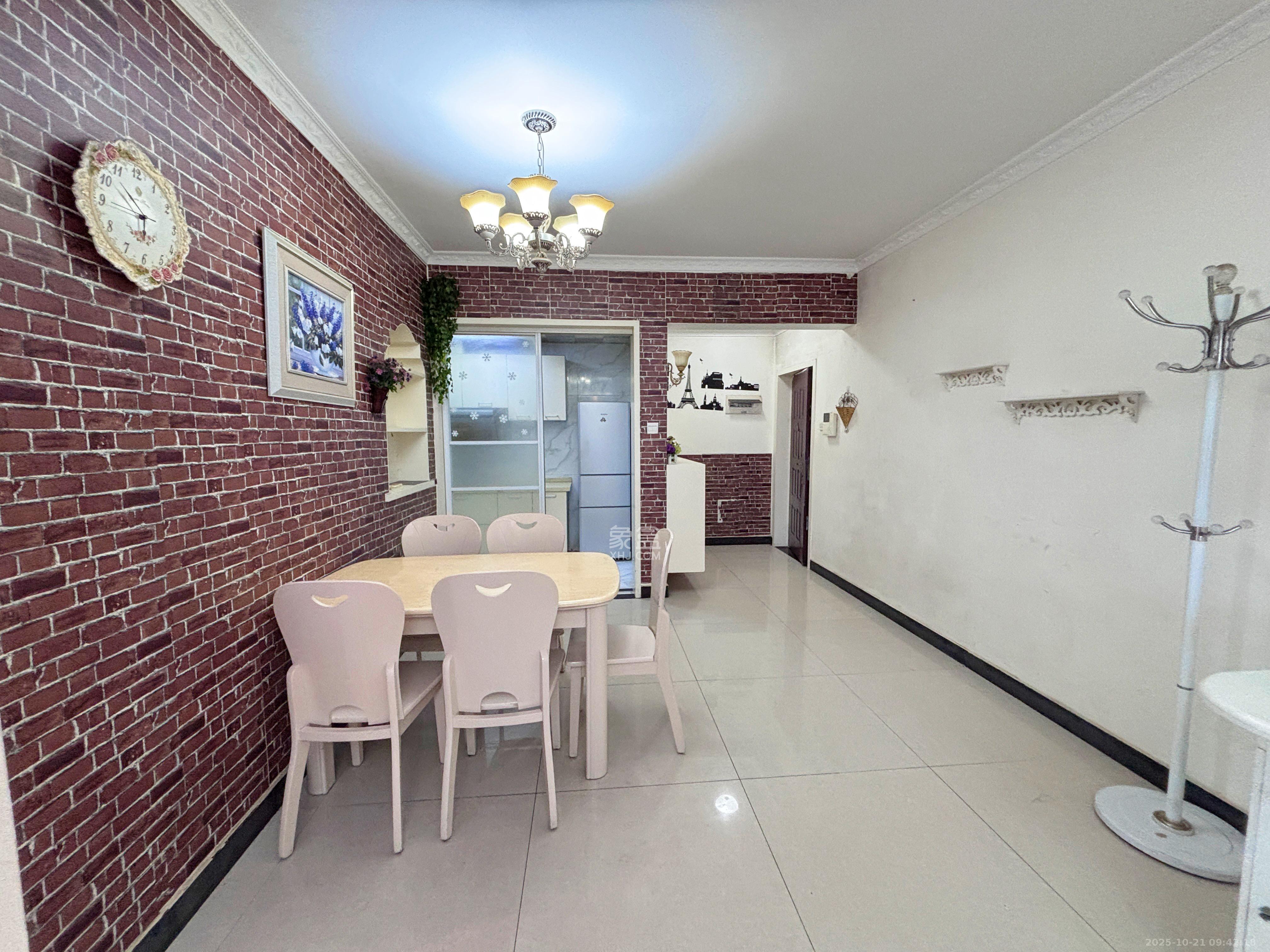 蓝山郡  2室2厅1卫    1850.0元/月室内图