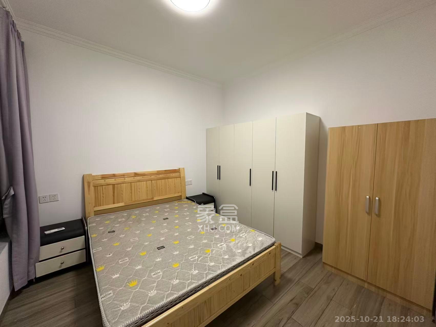 怡海星城  2室2厅1卫    1800.0元/月室内图