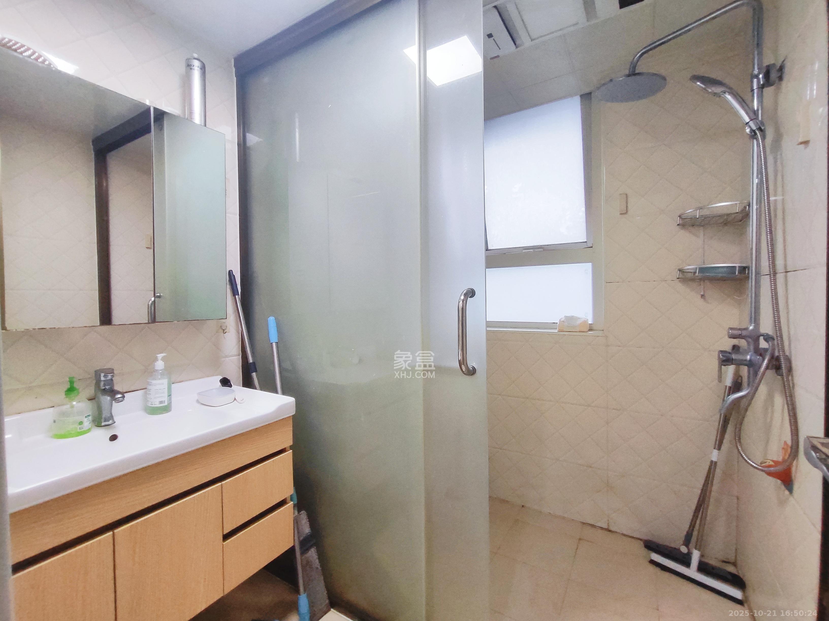 北辰三角洲B2E2区  1室0厅0卫    3500.0元/月室内图
