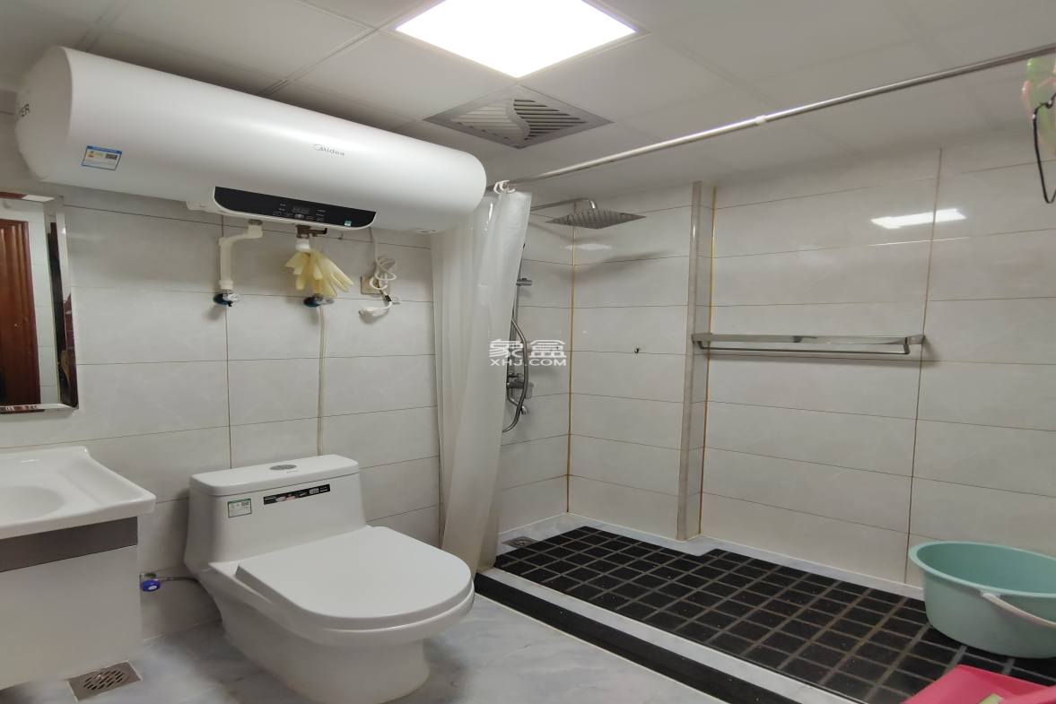 万达广场骏豪仕家(万达公馆) 1室1厅1卫 2000.0元/月 万达广场骏豪仕家(万达公馆) 1室1厅1卫 2000.0元/月室内图