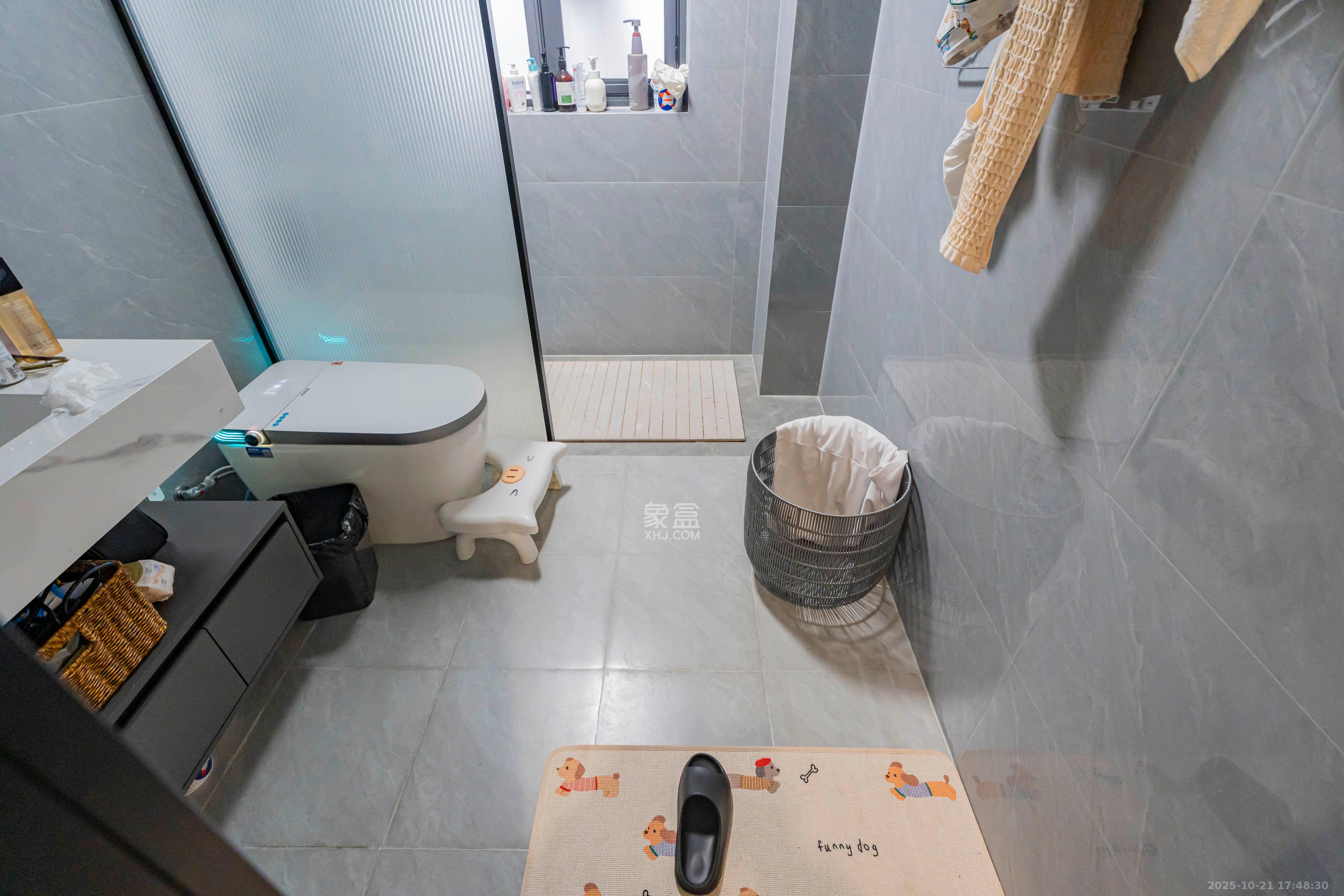 金色屋顶 3室2厅2卫 230.0万 金色屋顶 3室2厅2卫 230.0万卫生间