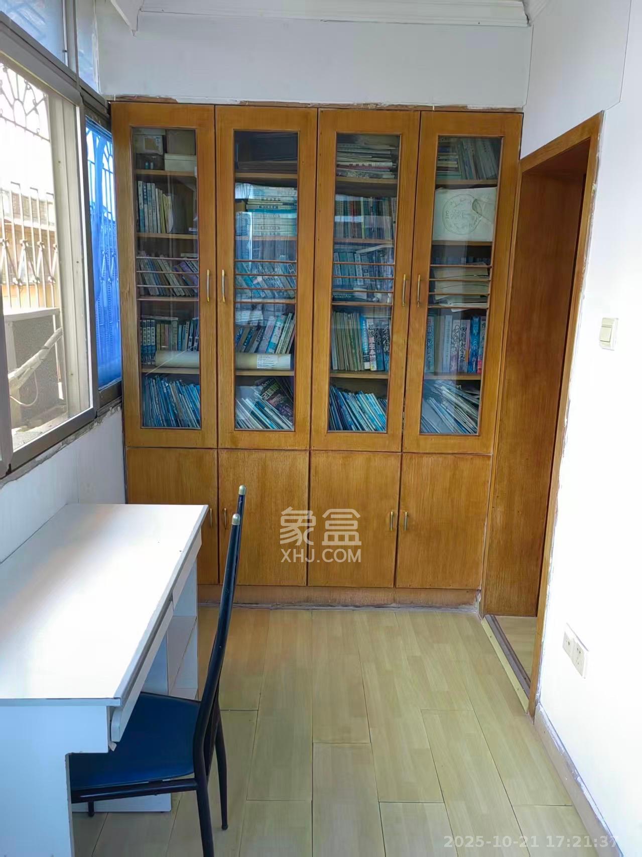 群芳园  2室1厅1卫    2000.0元/月 群芳园  2室1厅1卫    2000.0元/月室内图