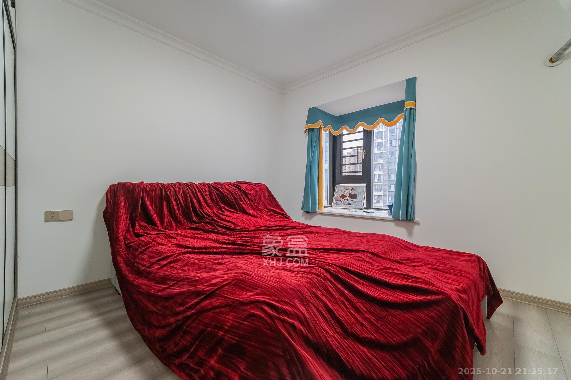 中建悦和城  4室2厅2卫    125.8万 中建悦和城  4室2厅2卫    125.8万卧室