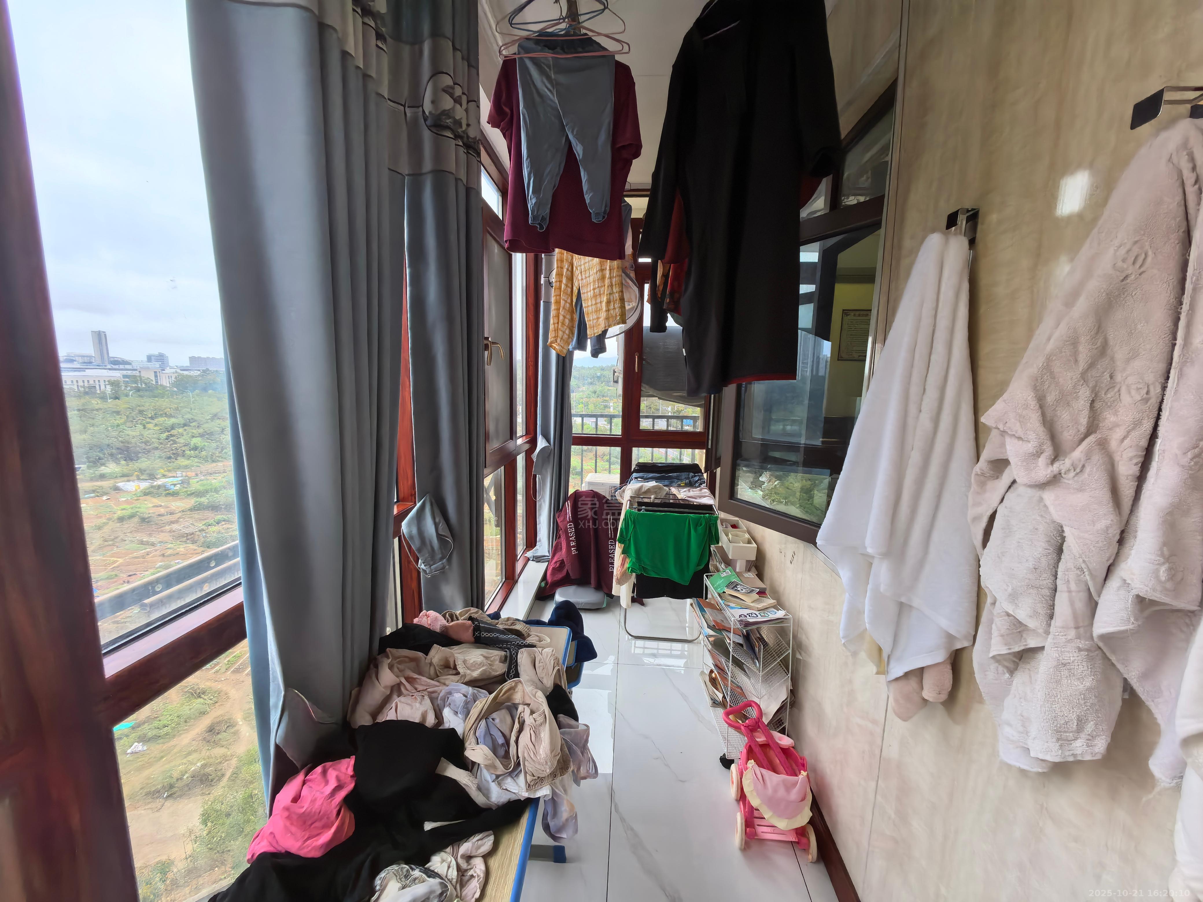 水木十里春风小区 3室2厅2卫 1800.0元/月 水木十里春风小区 3室2厅2卫 1800.0元/月室内图