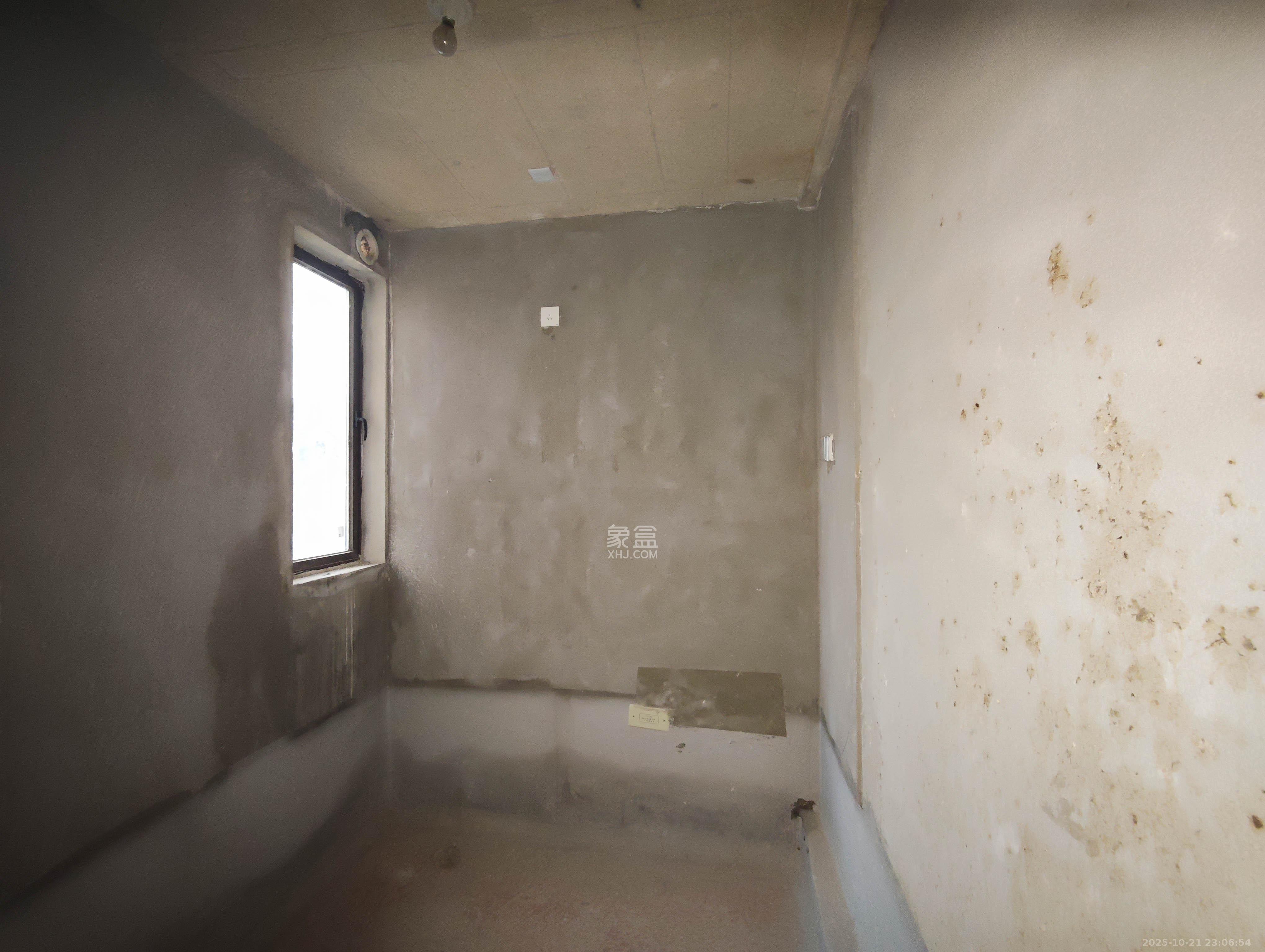 长房明宸府  3室1厅1卫    106.0万卫生间