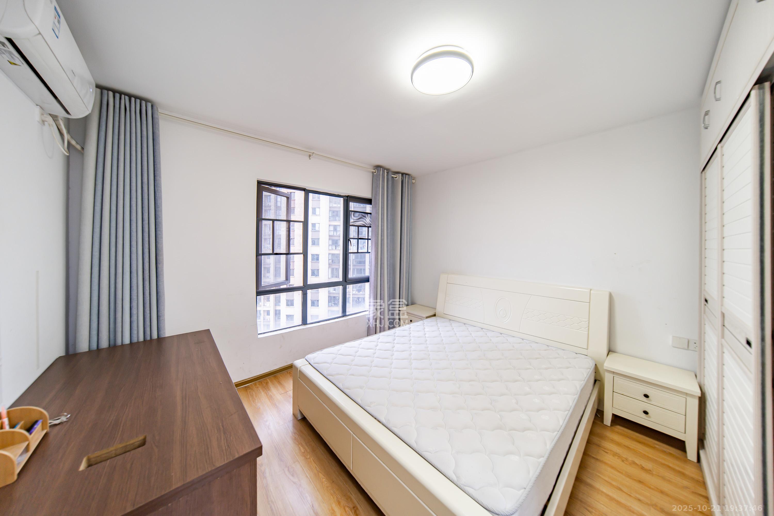 湘熙水郡(观澜海赋家园)  4室2厅2卫    145.0万 湘熙水郡(观澜海赋家园)  4室2厅2卫    145.0万卧室