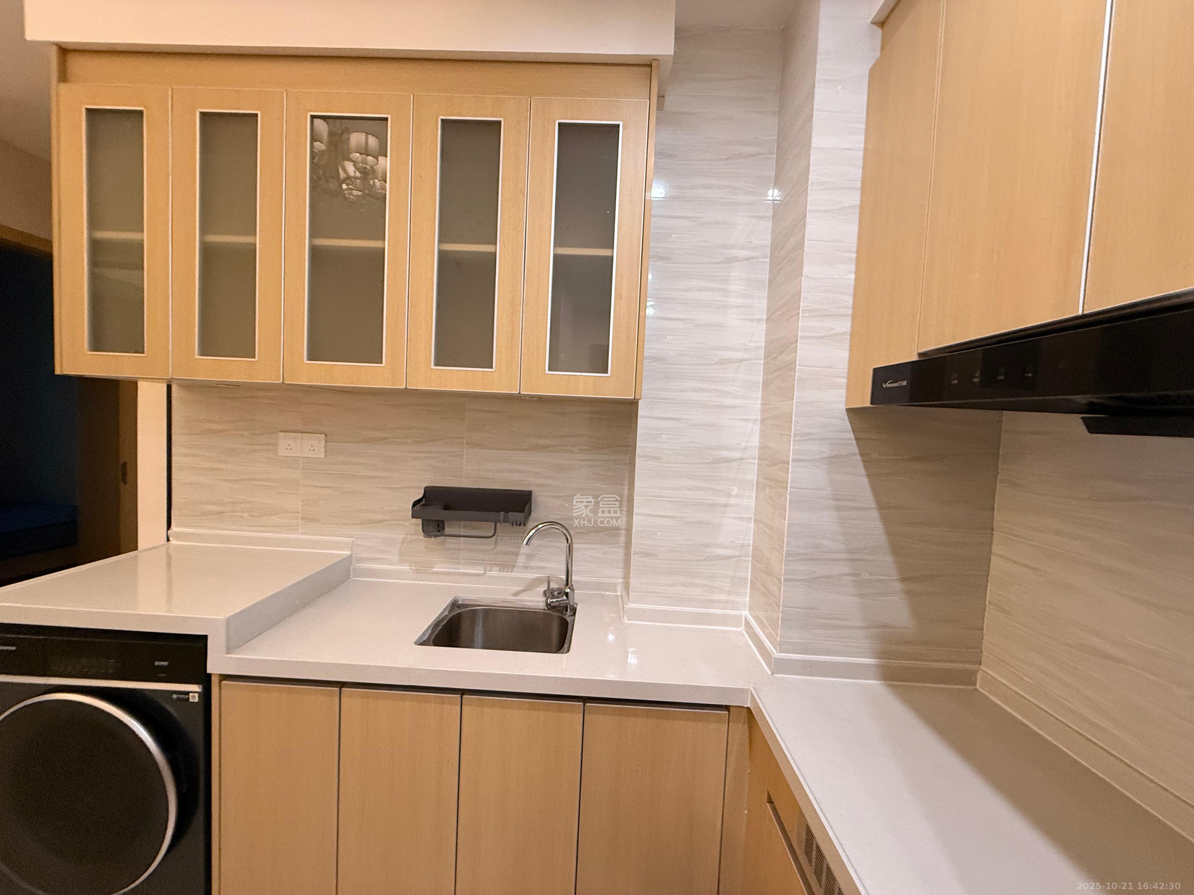 恒大珺悦府  2室2厅1卫    2300.0元/月室内图