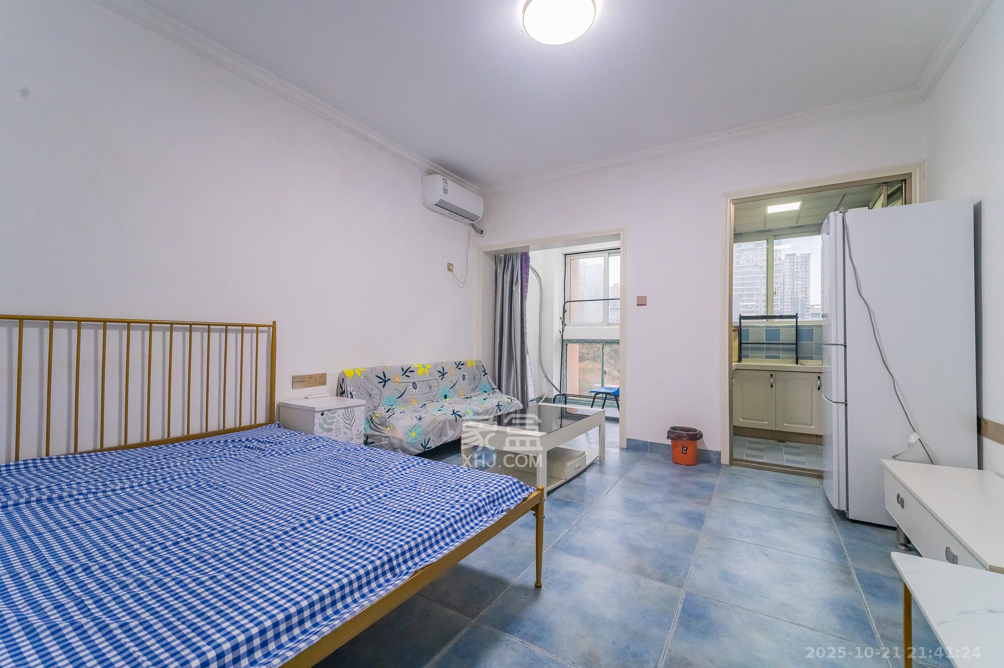 东方航标  1室1厅1卫    20.8万客厅