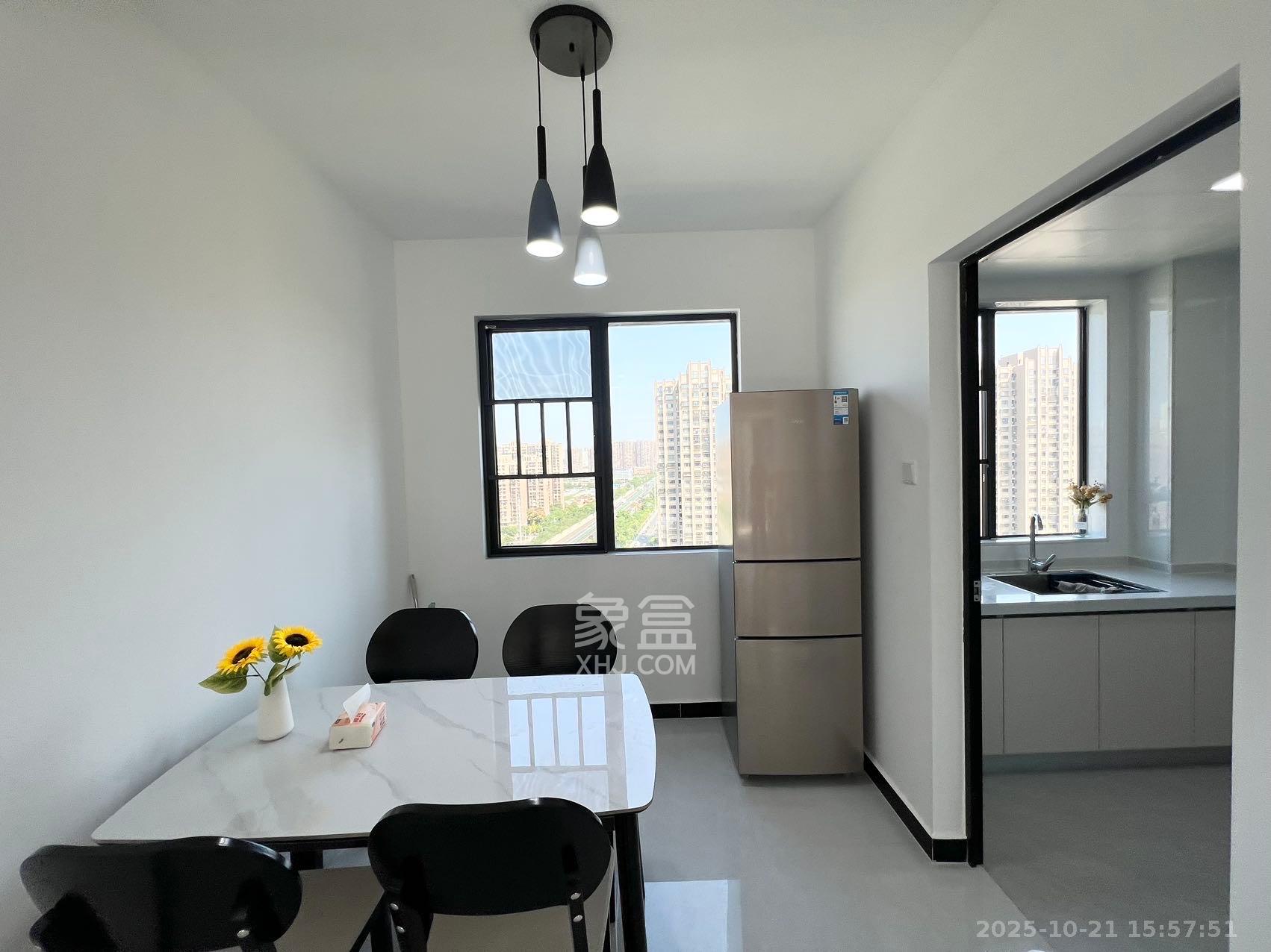 旭日嘉苑  2室2厅1卫    2500.0元/月 旭日嘉苑  2室2厅1卫    2500.0元/月室内图