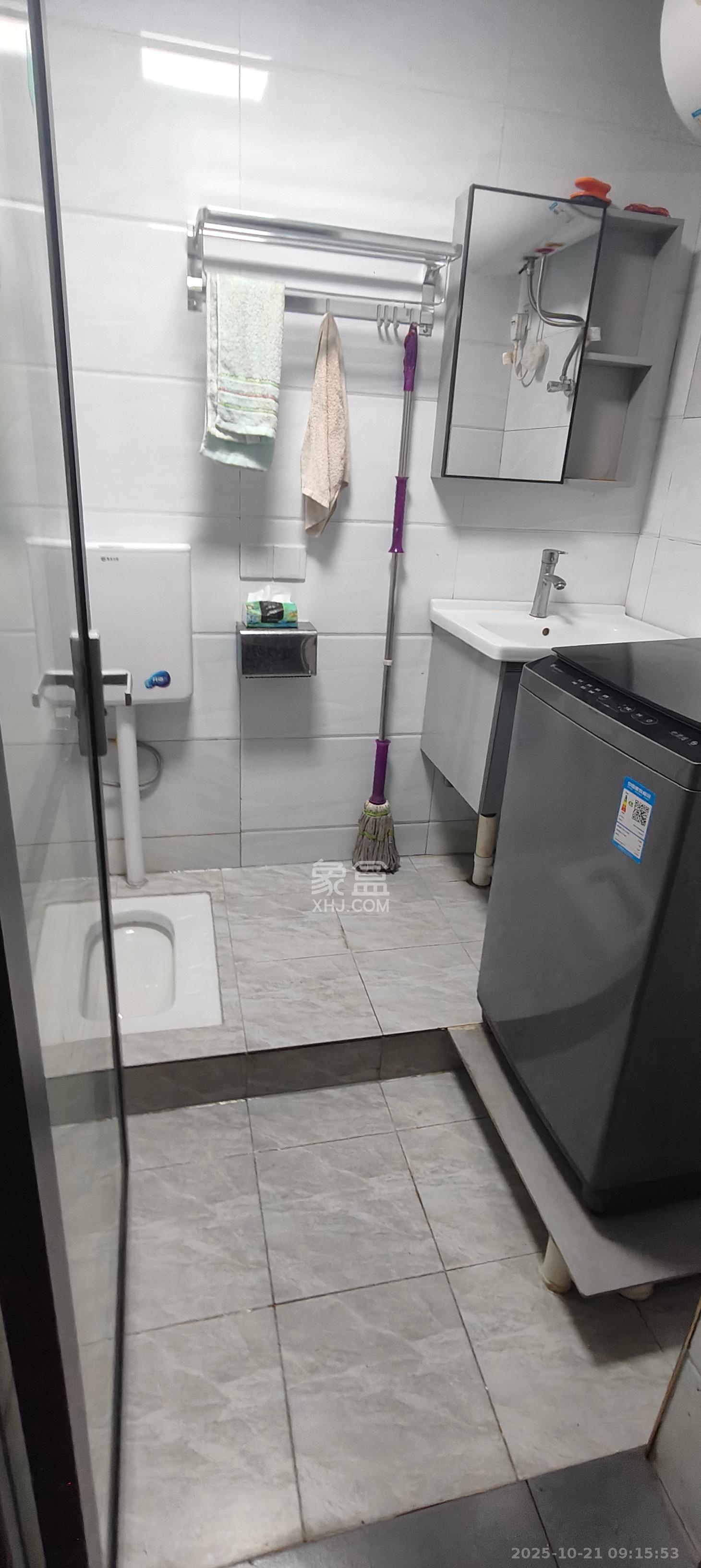 波隆城市花园  1室1厅1卫    1000.0元/月 波隆城市花园  1室1厅1卫    1000.0元/月室内图