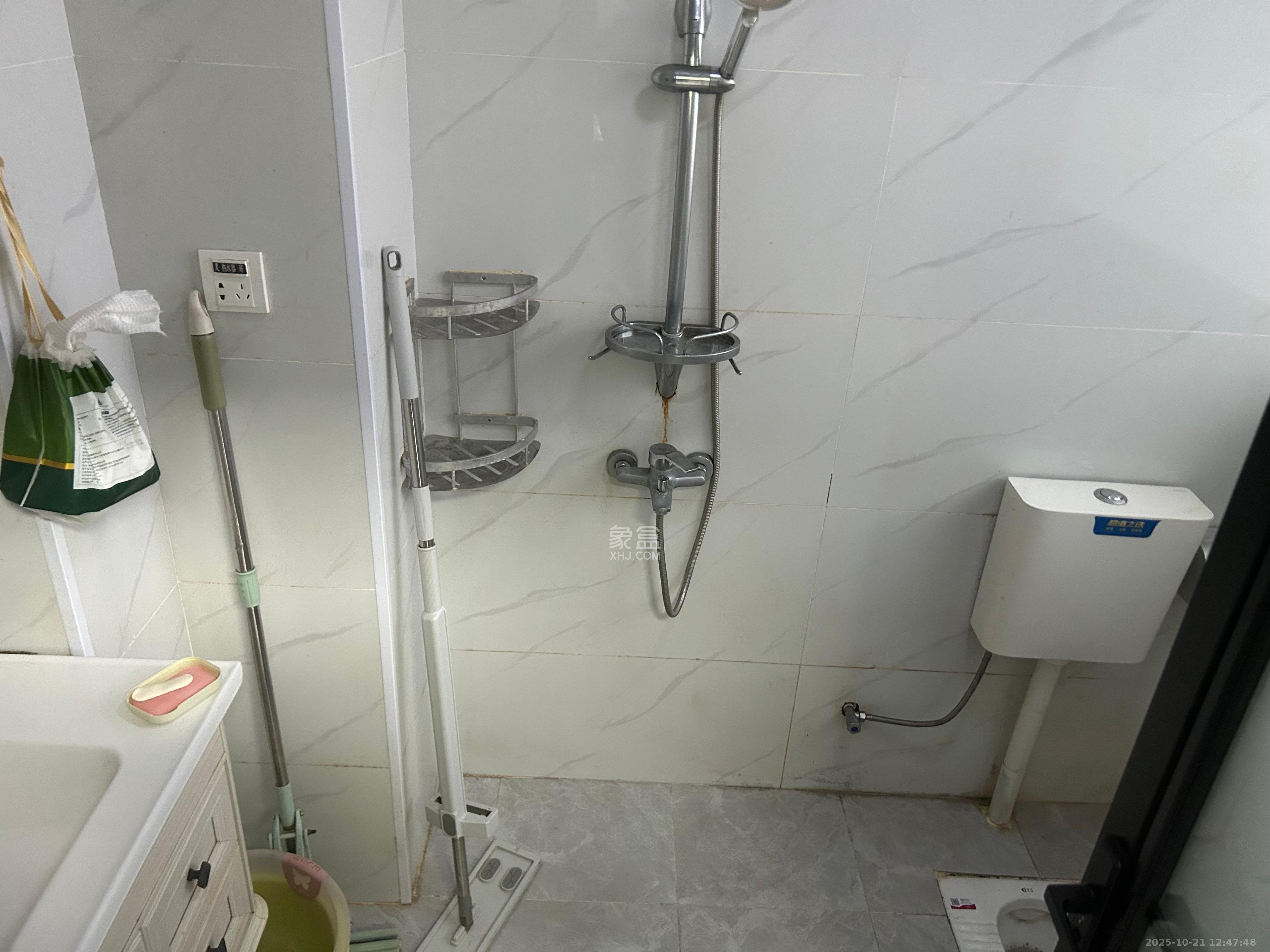 振业城三期  2室2厅1卫    1700.0元/月 振业城三期  2室2厅1卫    1700.0元/月室内图