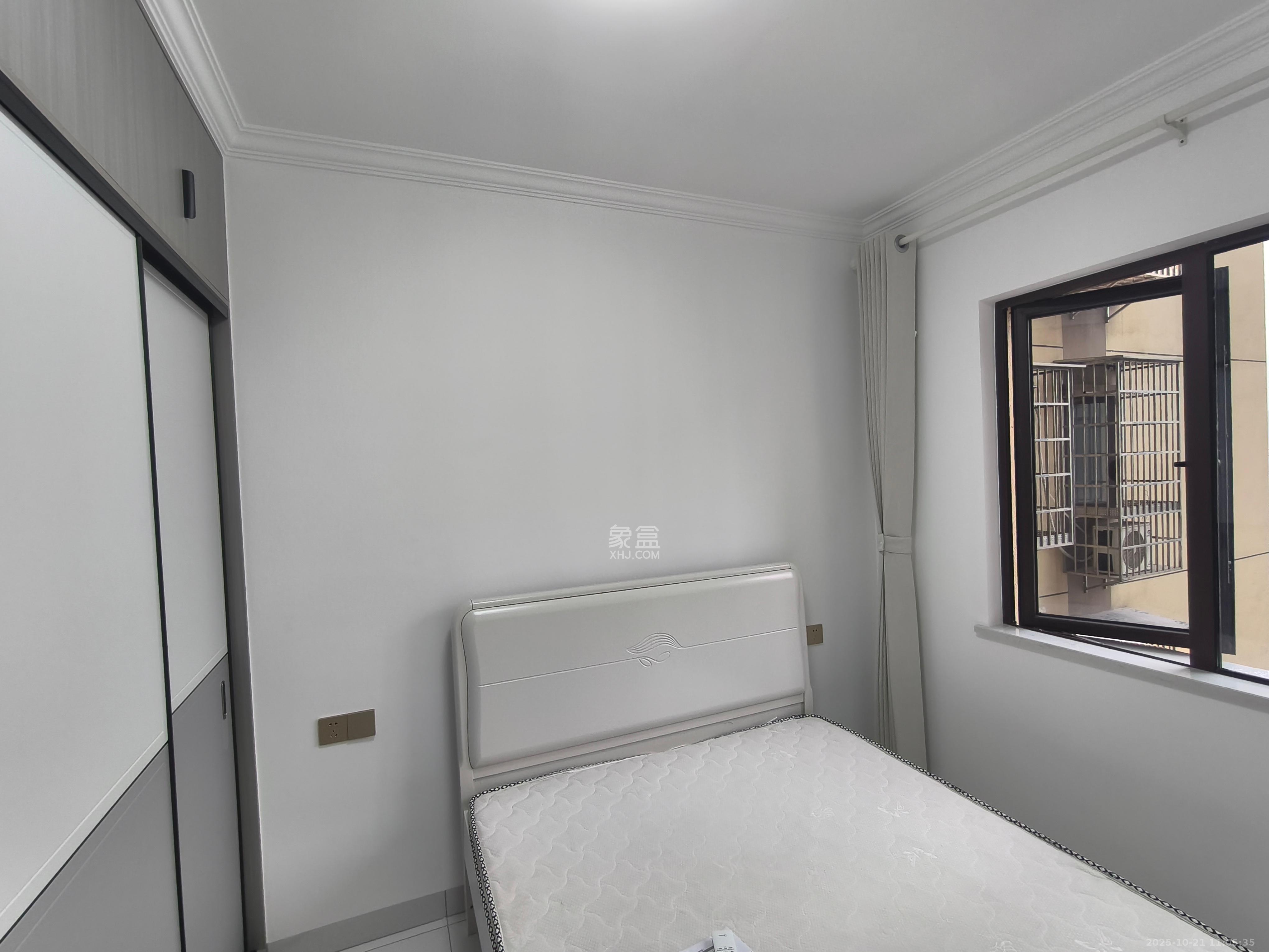 和润园三期 3室2厅1卫 2600.0元/月 和润园三期 3室2厅1卫 2600.0元/月室内图