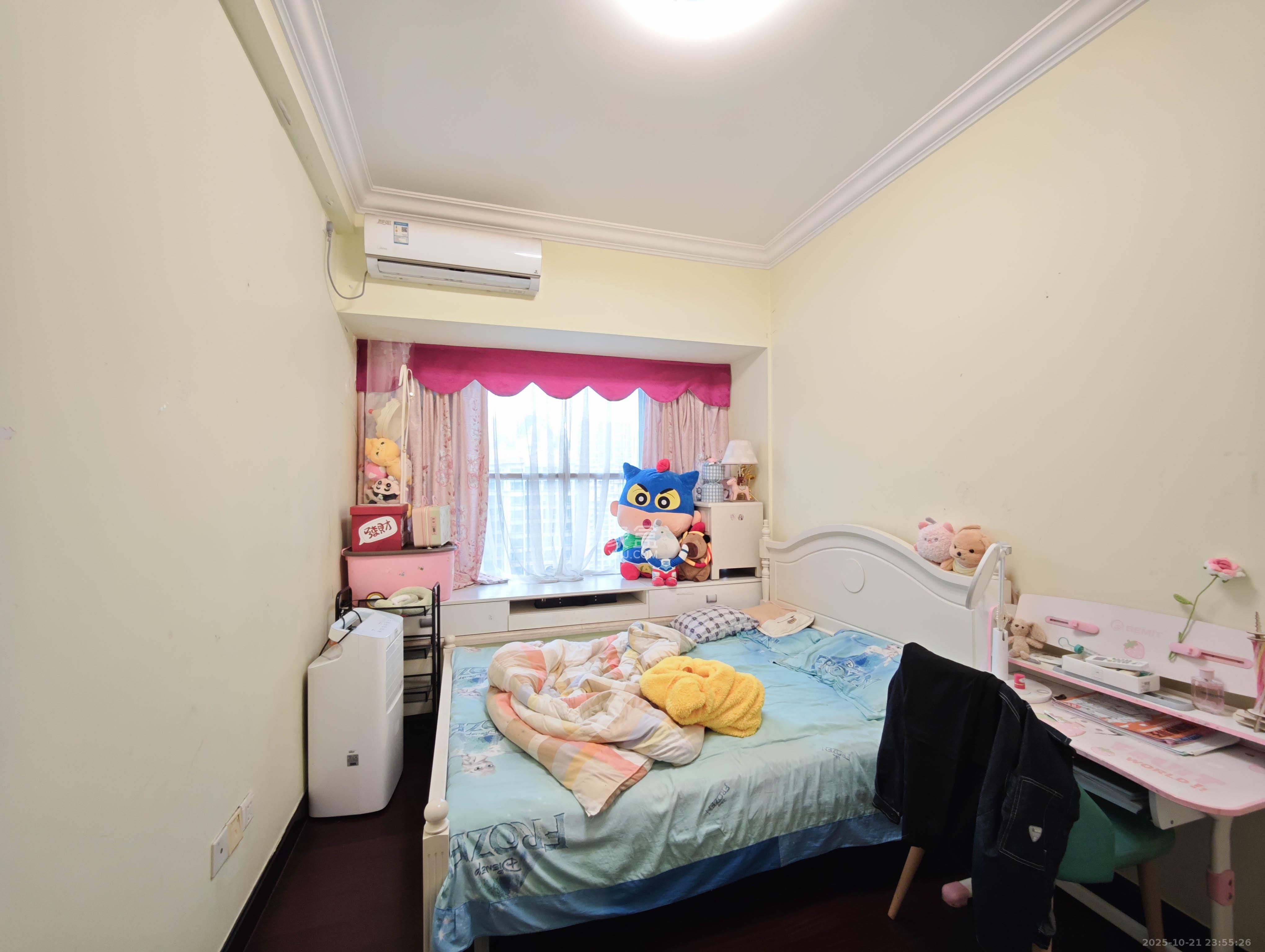 恒大城  1室2厅2卫    88.0万卧室