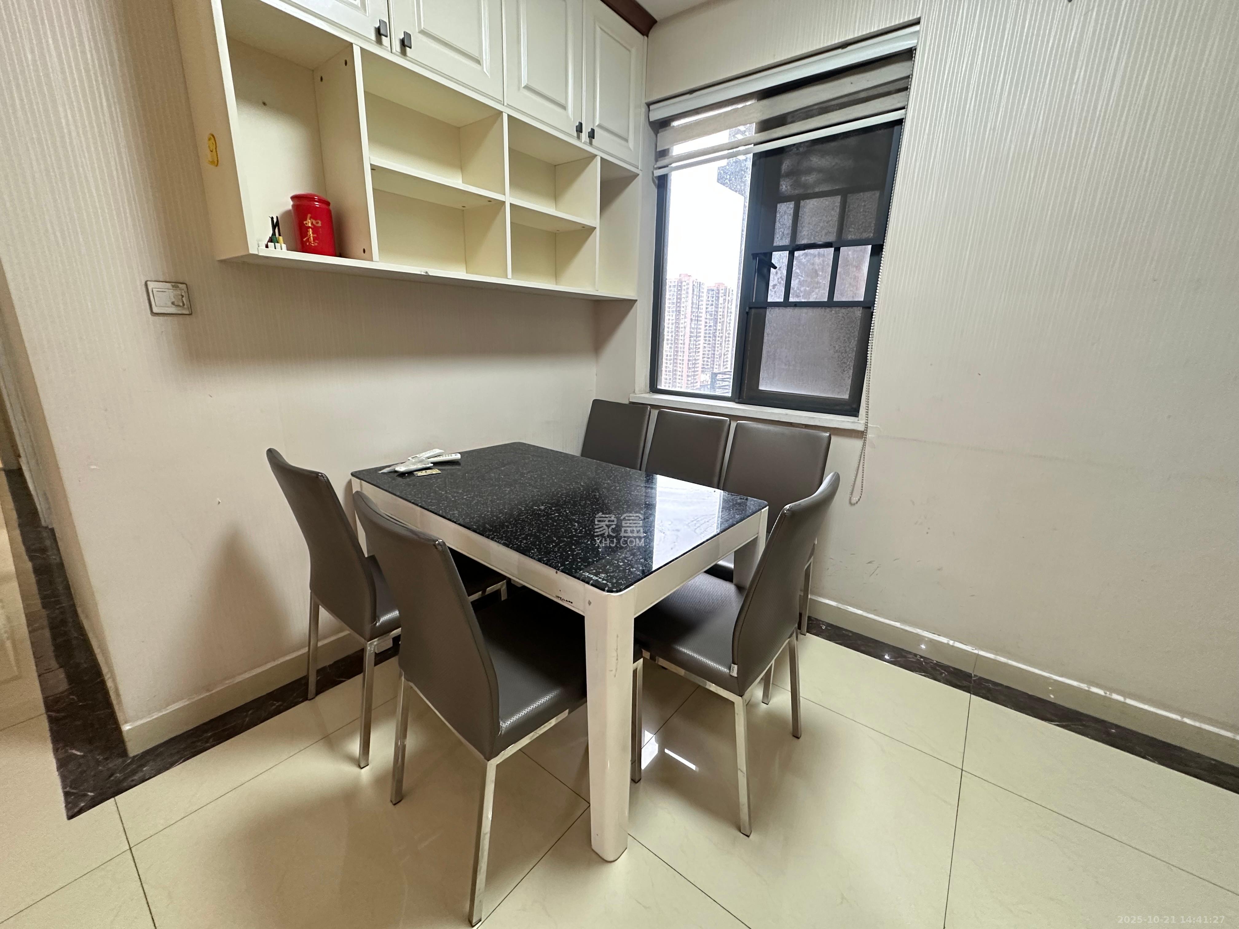 万博汇  3室2厅2卫    4500.0元/月室内图