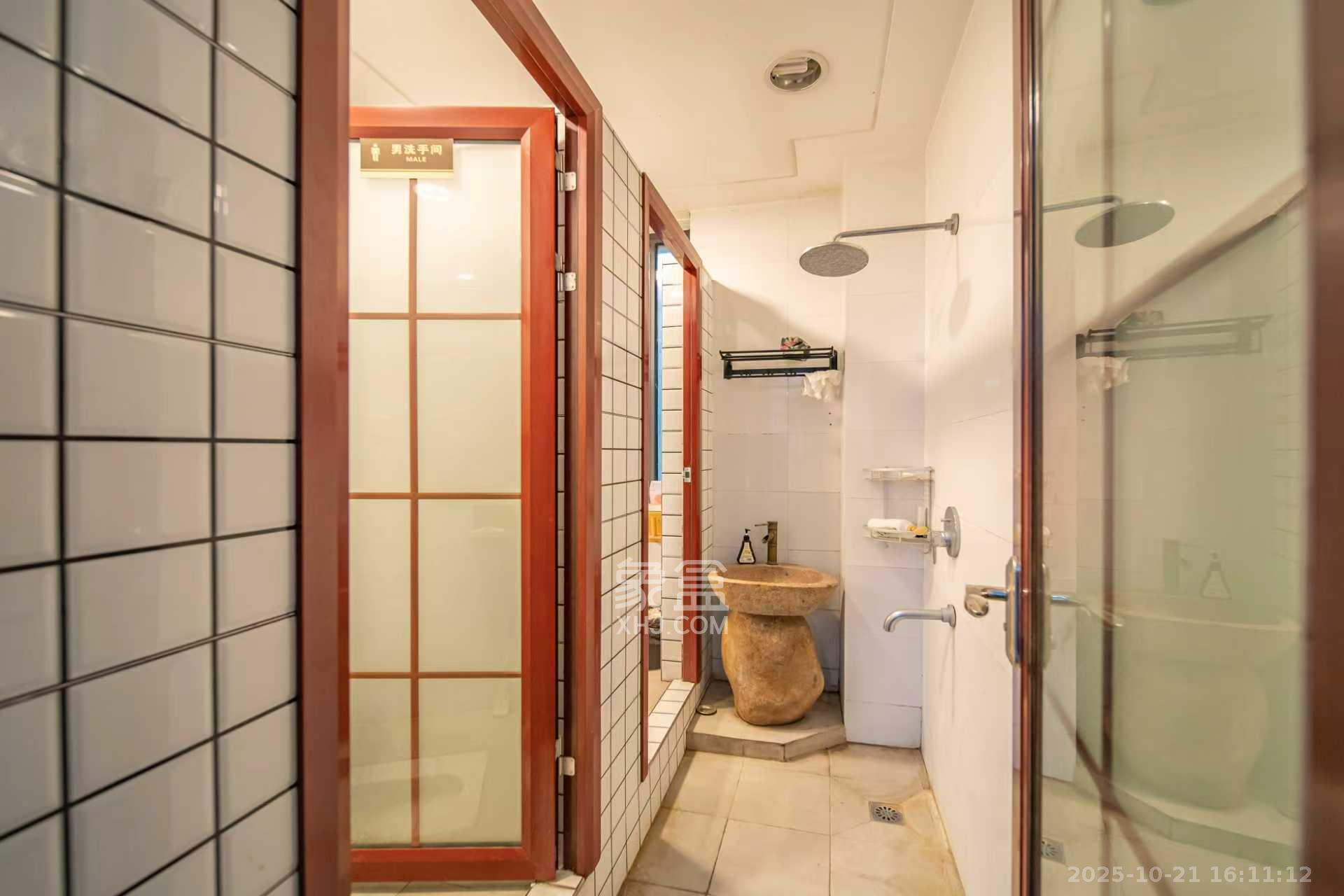 阳光100三期 4室2厅1卫 5000.0元/月 阳光100三期 4室2厅1卫 5000.0元/月室内图