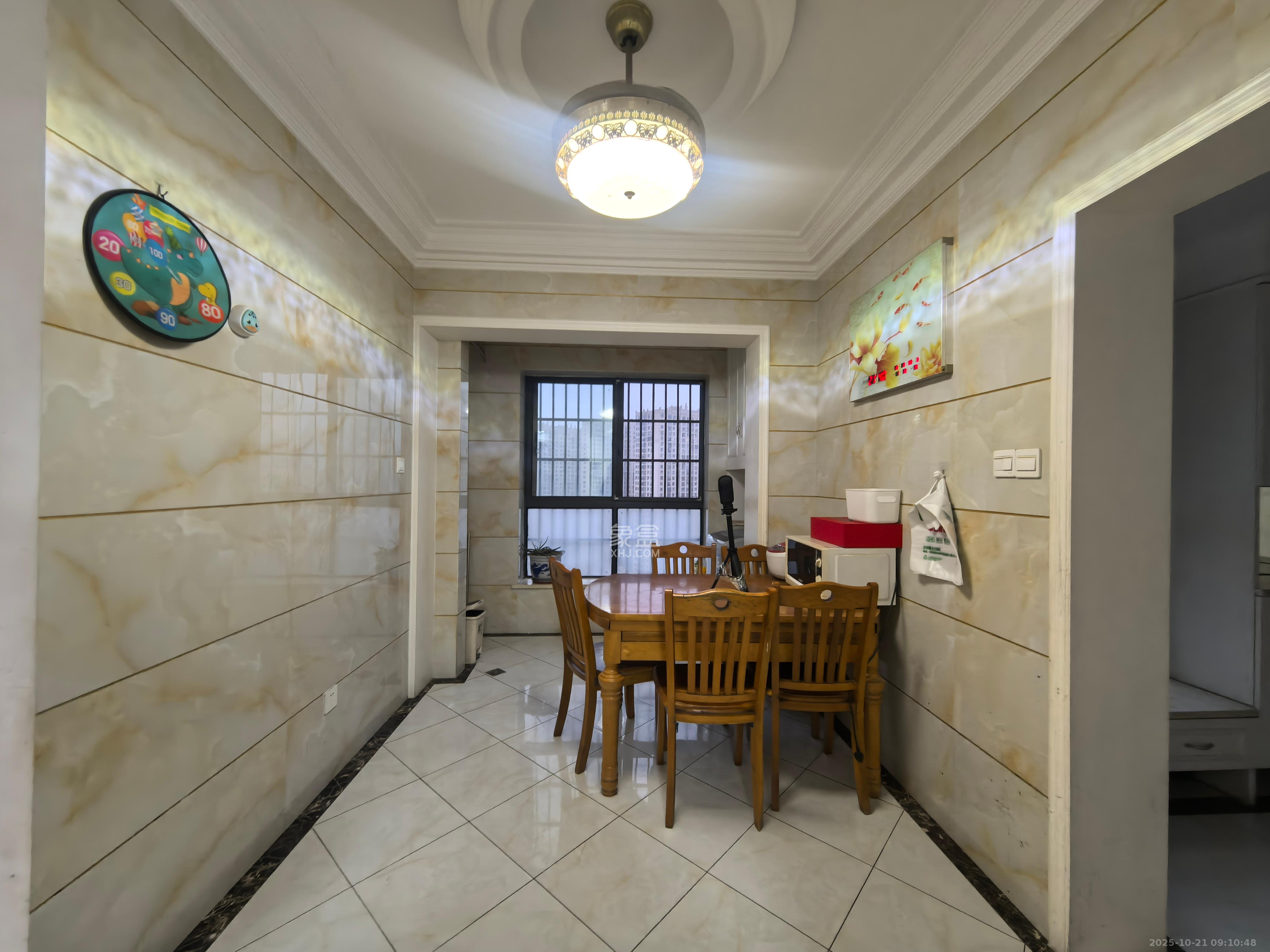 天麓尚层 3室2厅1卫 2400.0元/月 天麓尚层 3室2厅1卫 2400.0元/月室内图