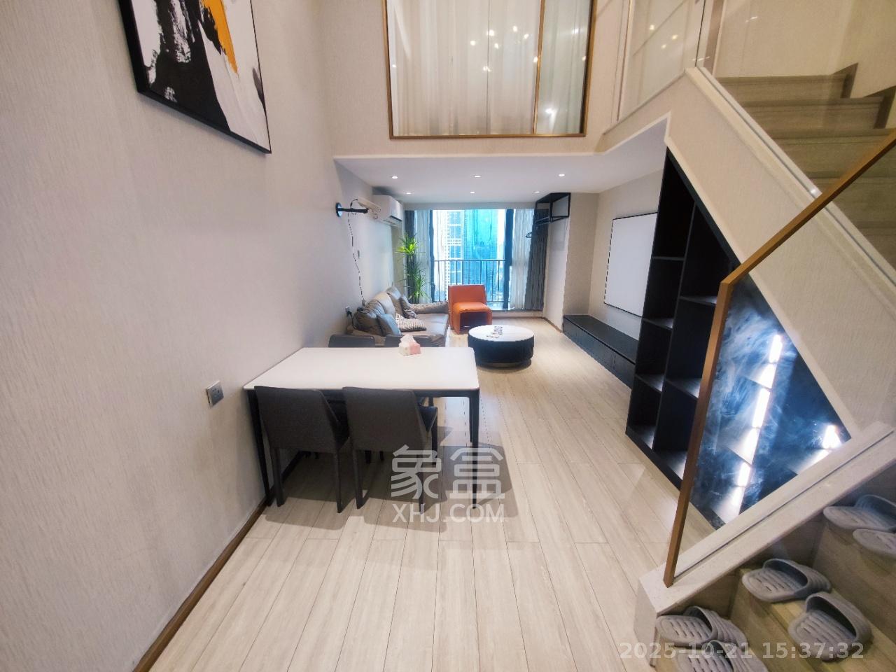 华远华时代  2室1厅1卫    2800.0元/月