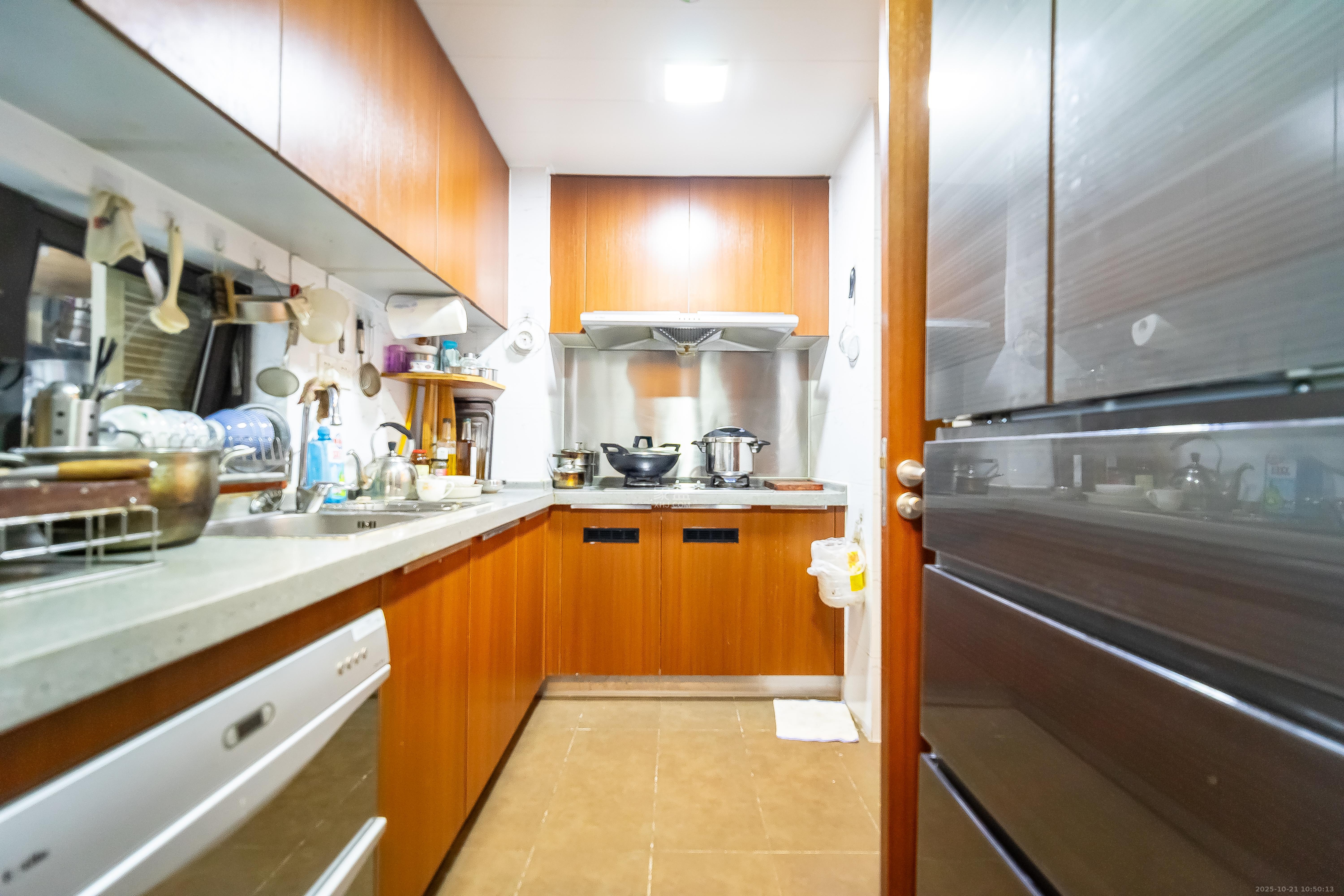 万科金域华府三四期  3室2厅1卫    2800.0元/月室内图