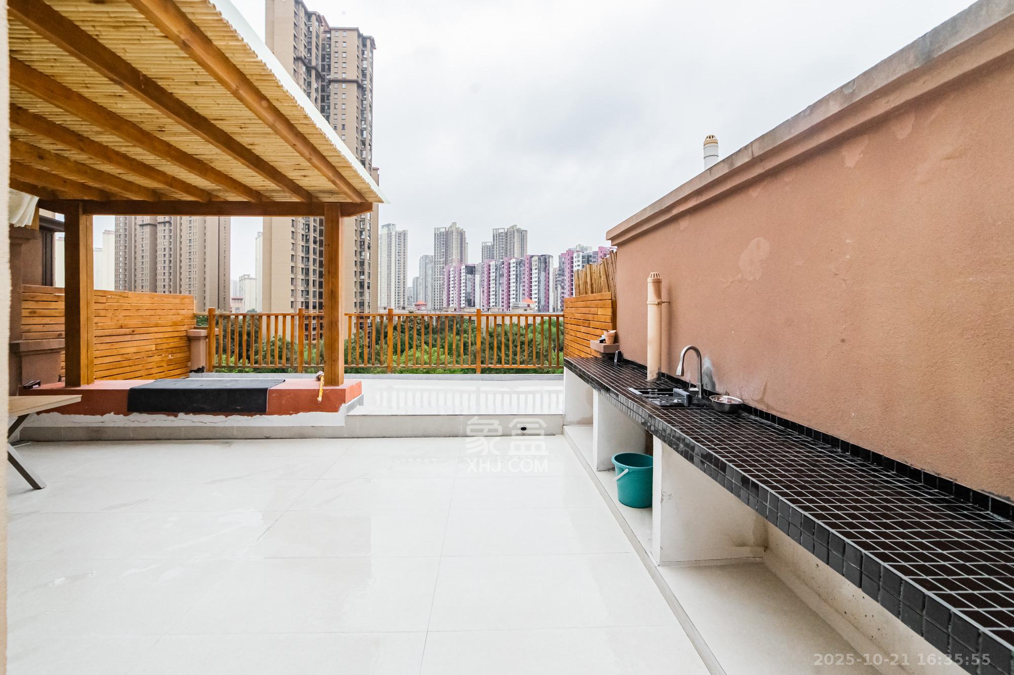 珠江郦城璞墅  1室0厅0卫    13500.0元/月室内图