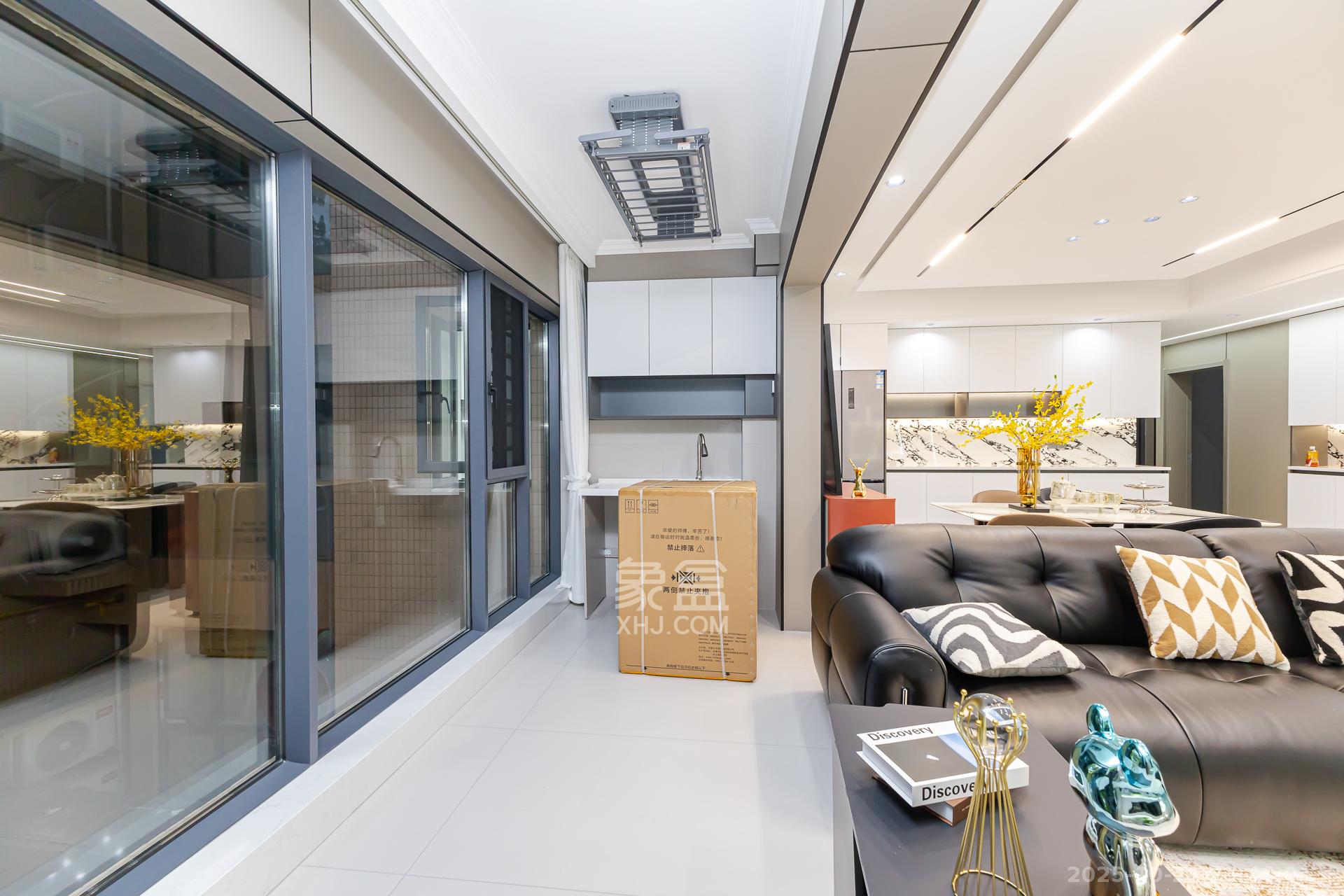 金湘苑(星澜之悦) 4室2厅2卫 98.0万 金湘苑(星澜之悦) 4室2厅2卫 98.0万阳台