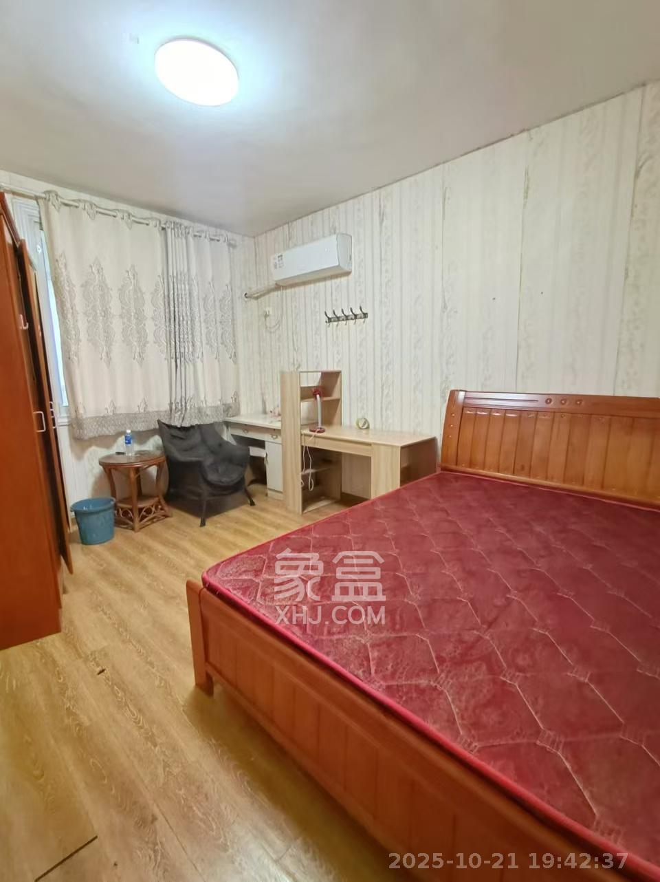 中国铝业单位宿舍  3室1厅1卫    2100.0元/月 中国铝业单位宿舍  3室1厅1卫    2100.0元/月室内图