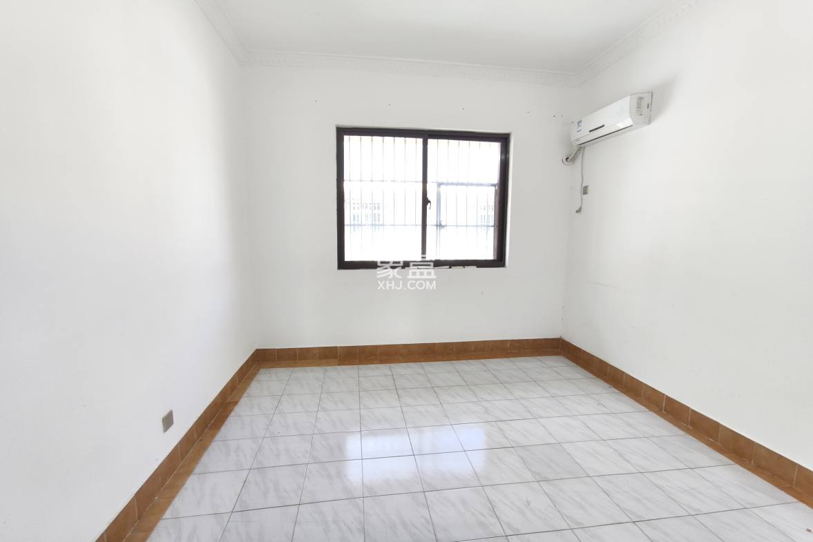 美舍小区(美舍河开发区) 10室2厅3卫 13500.0元/月 美舍小区(美舍河开发区) 10室2厅3卫 13500.0元/月室内图