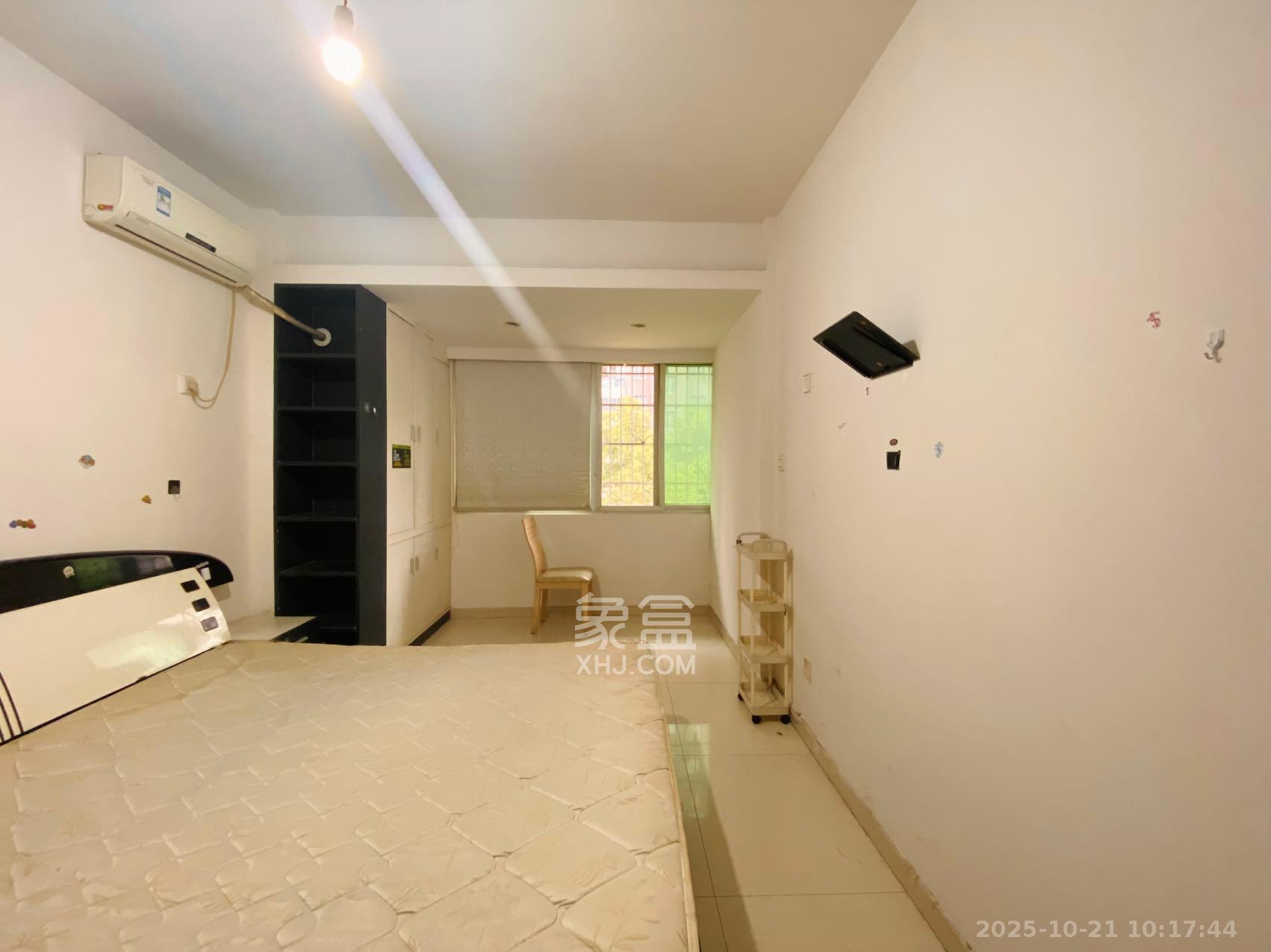 五一新村安置小区(永定社区、永兴社区、永祥社区)  2室1厅1卫    1500.0元/月 五一新村安置小区(永定社区、永兴社区、永祥社区)  2室1厅1卫    1500.0元/月室内图