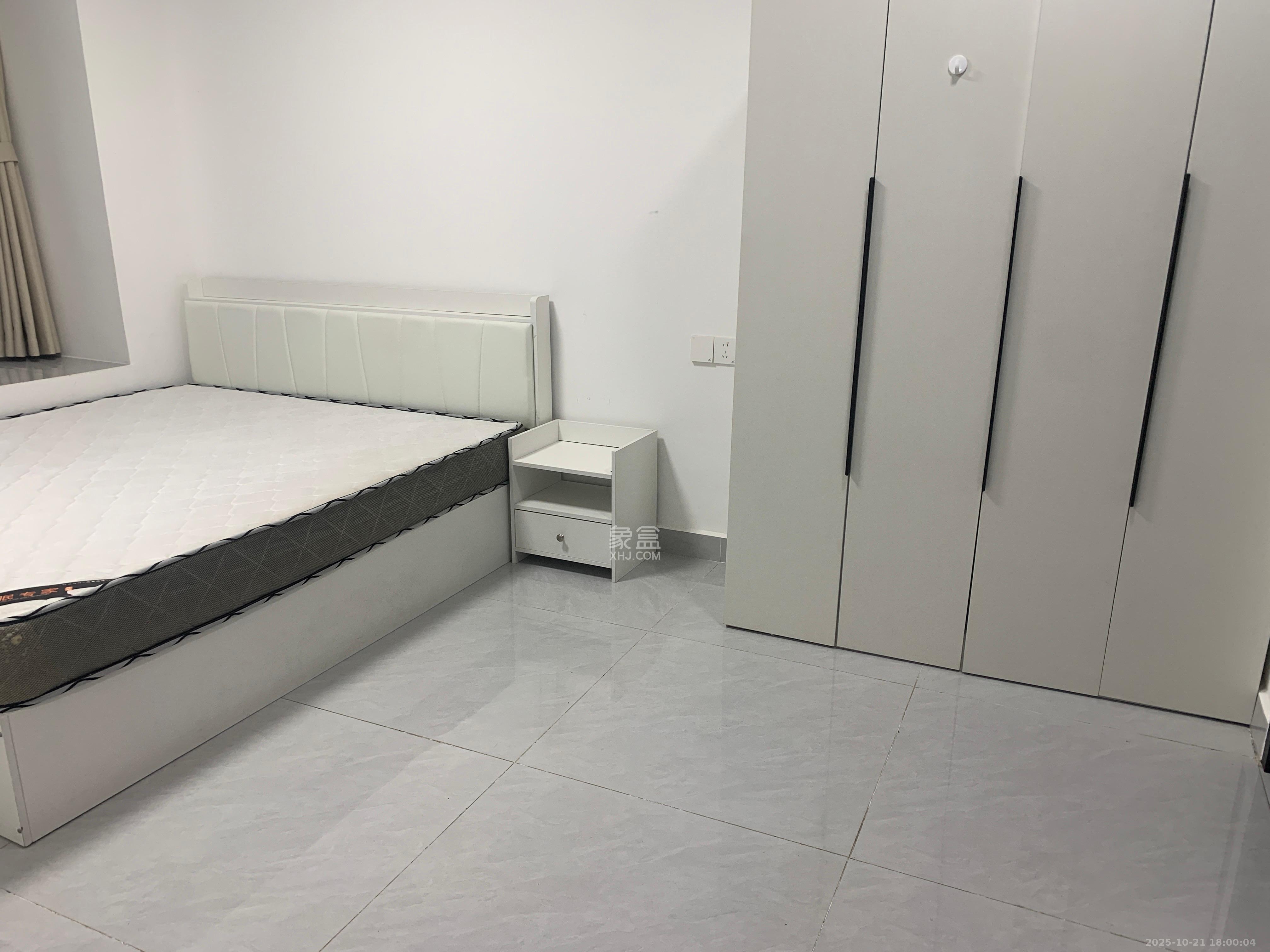 远洋红星天铂一期  3室2厅2卫    2600.0元/月室内图